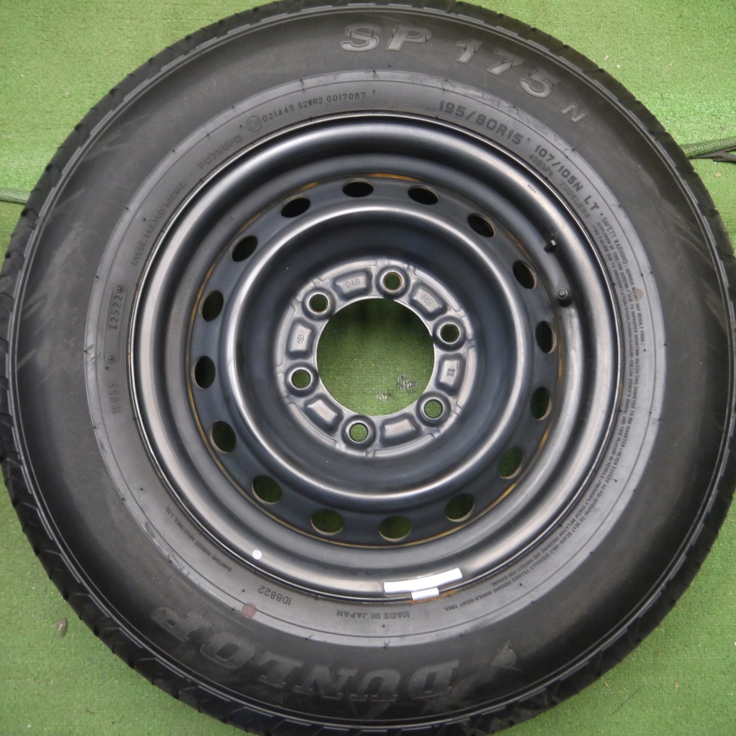 *送料無料* バリ溝！22年！キレイ！9.5分★トヨタ ハイエース 純正 スチール 195/80R15 107/105N ダンロップ SP175N PCD139.7/6H★4053106Hノ