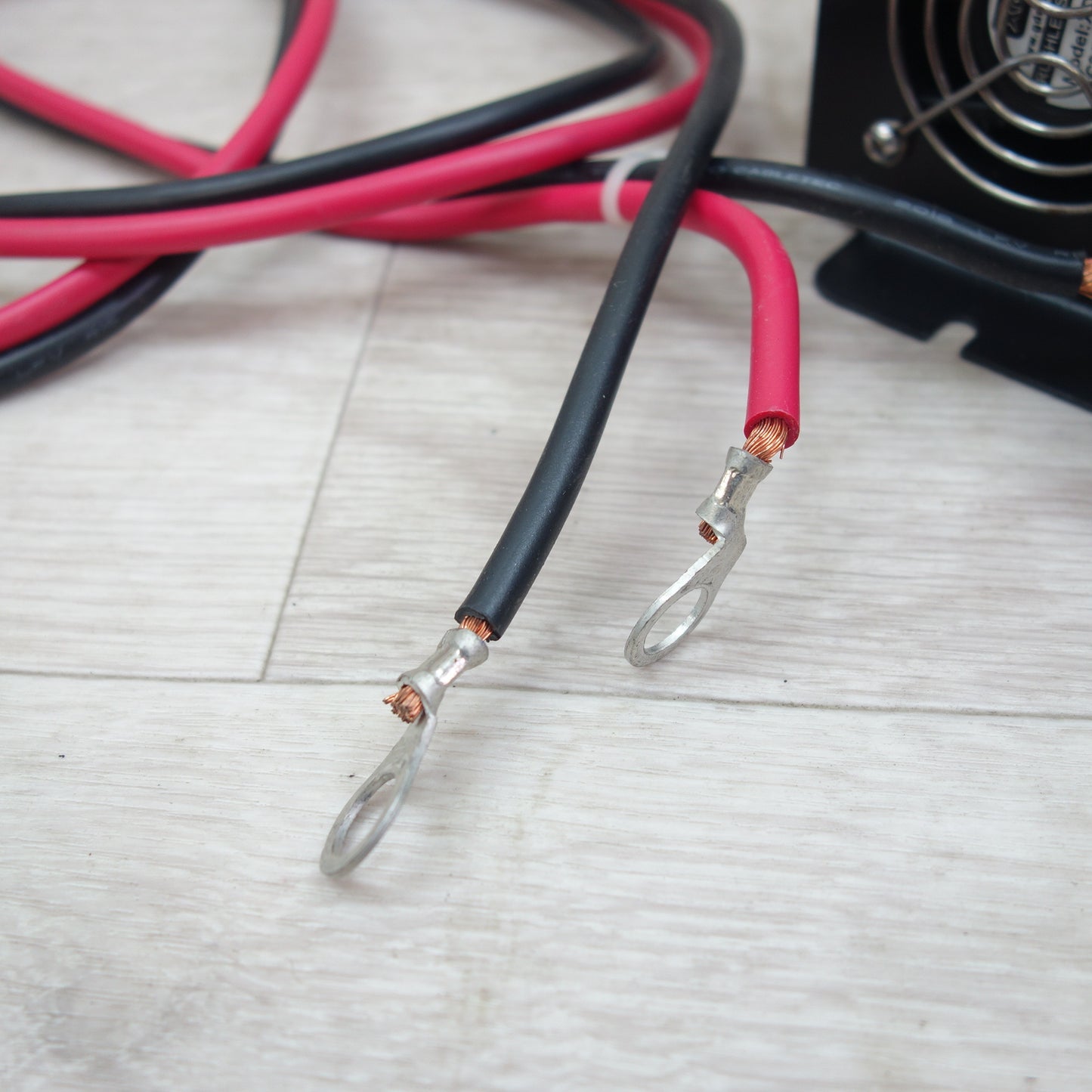 [送料無料] ☆ReBIRTH インバーター 1000W DC12V→AC100V 12V(10V-15V) 100V 50Hz 60Hz☆