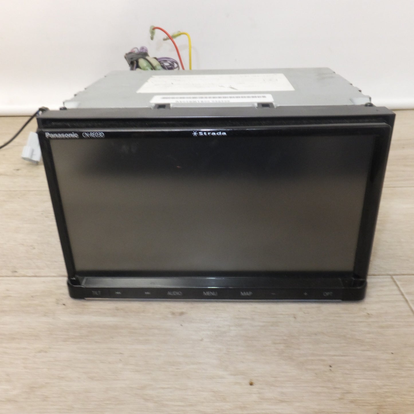 [送料無料] ★パナソニック Panasonic SDカーナビステーション Strada CN-RE03D[56]★