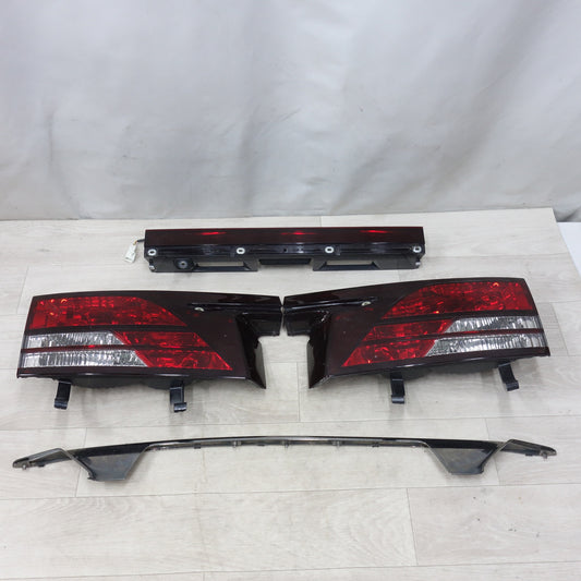 [送料無料] 左右セット◆トヨタ 30系 エスティマ 純正 テール ランプ ライト  ICHIKOH 28-170 センター リア ガーニッシュ 422-77978 メッキ バック ドアモールディング 75813-28020◆