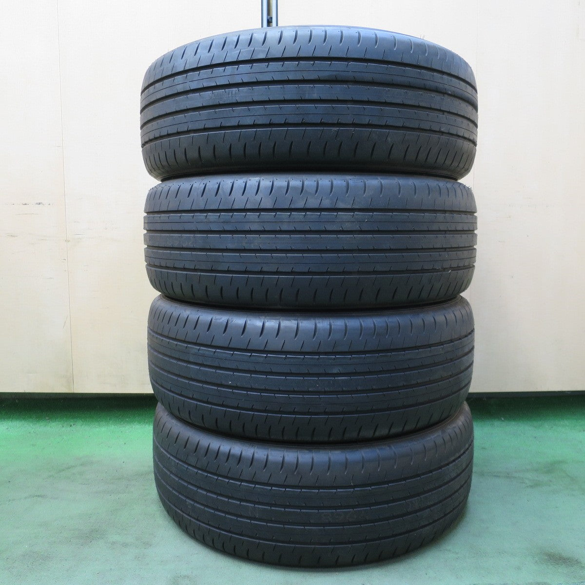 新車外し！24年★235/55R19 ダンロップ SPスポーツマックス 050 タイヤ 19インチ クラウン セダン RAV4 等★6071402NGノタ