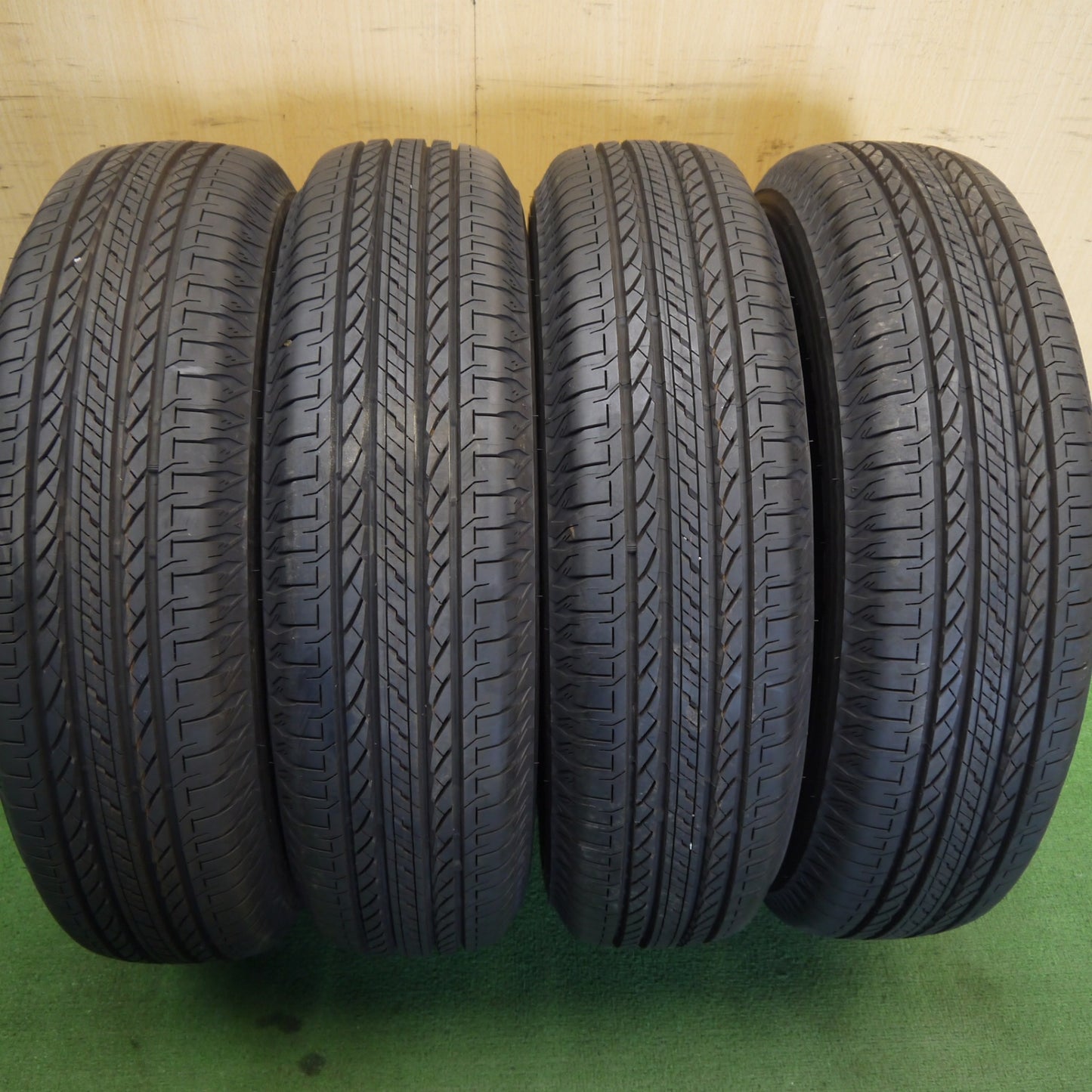 新車外し！25年★195/80R15 ブリヂストン デューラー H/L 852 DUELER タイヤ 15インチ ジムニーシエラ ジムニーノマド 等★6070704Hノタ