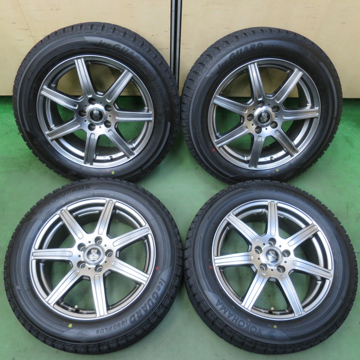 ほぼ未使用★スタッドレス 215/60R17 ヨコハマ アイスガード iG50 プラス MANARAY SPORT マナレイ スポーツ 17インチ PCD114.3/5H★5112110イス