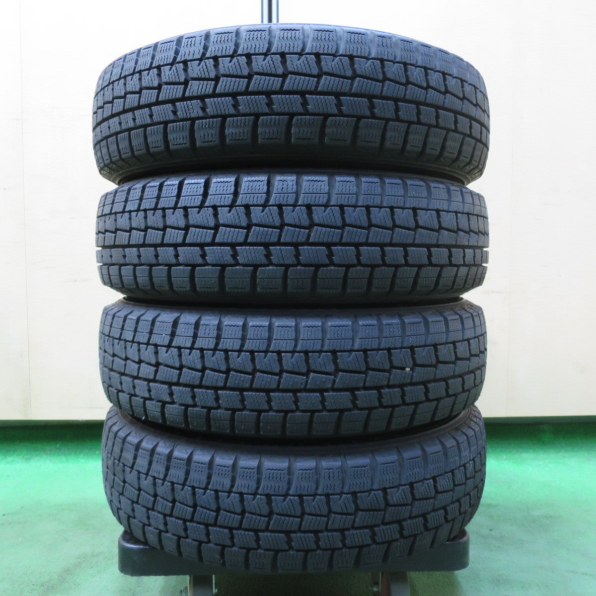 [送料無料] バリ溝！ほぼ10分★スタッドレス 155/65R14 ダンロップ ウインターマックス WM01 NIRVANA ニルバーナ 14インチ PCD100/4H★5010407イス