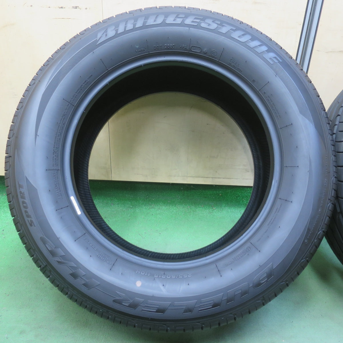 新車外し！22年★265/60R18 ブリヂストン デューラー H/P SPORT DUELER タイヤ 18インチ ランクル プラド ハイラックス サーフ パジェロ 等★6062405イノタ