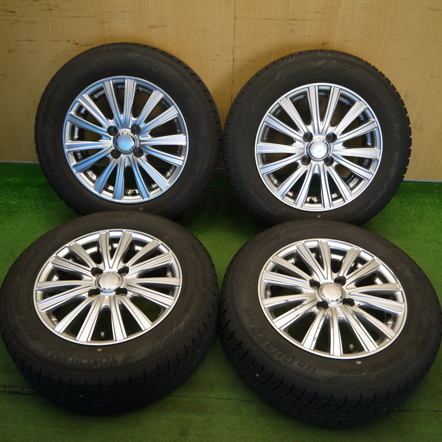 バリ溝！22年！キレイ！8.5分★スタッドレス 175/65R14 ヨコハマ アイスガード iG60 VELVA TESALIA ヴェルヴァ テサリア 14インチ PCD100/4H★6041701Hス