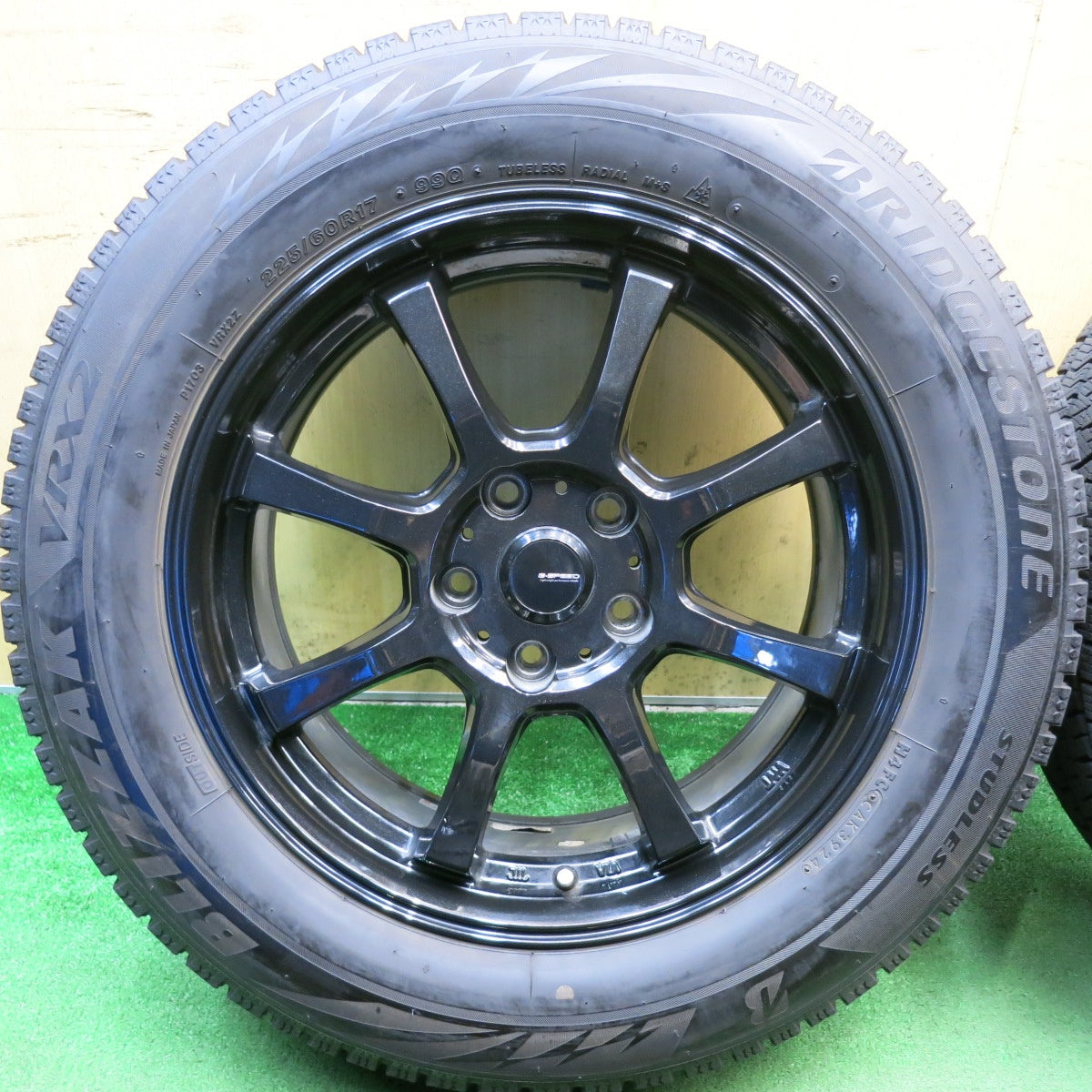 バリ溝！24年！9.5分◎スタッドレス 225/60R17 ブリヂストン ブリザック VRX2 G-SPEED Gスピード 17インチ PCD114.3/5H◎6100303HAス