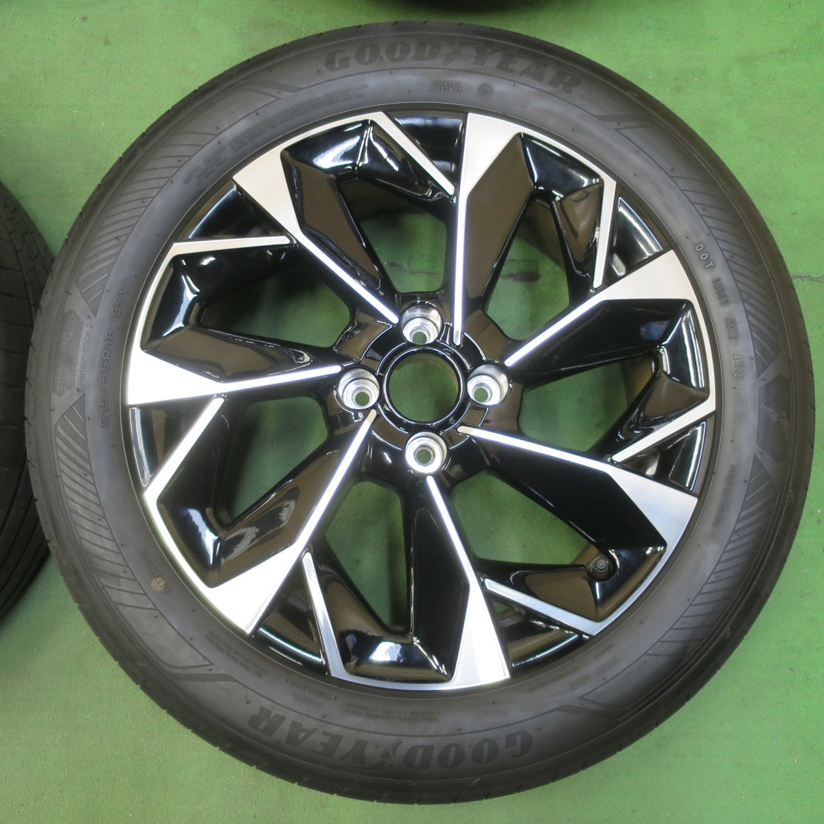 新車外し！22年★シトロエン DS3 クロスバック 純正 215/55R18 グッドイヤー EfficientGrip Performance2 18インチ PCD108/4H★5072806イノ