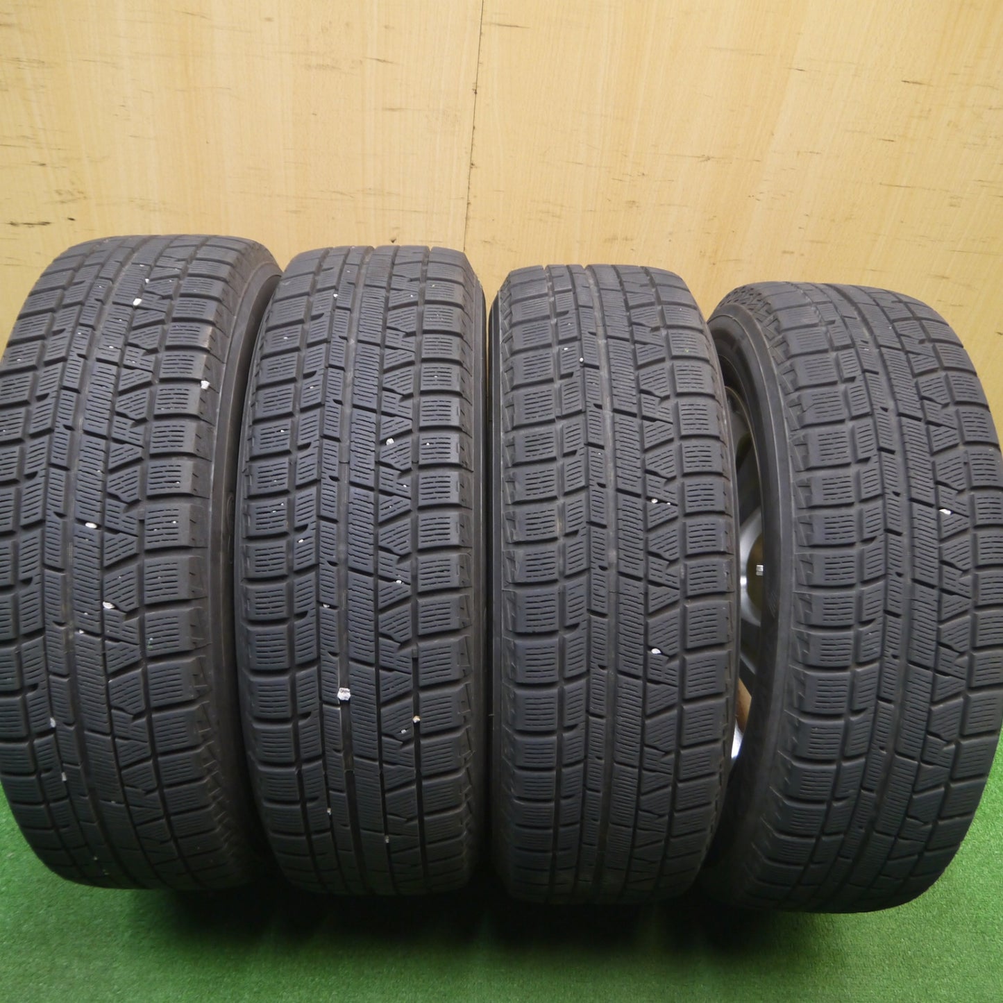 [送料無料] キレイ★プリウス 等 195/65R15 スタッドレス ヨコハマ アイスガード iG50 プラス REVERLINE リバーライン 15インチ PCD100/5H★4120307Hス
