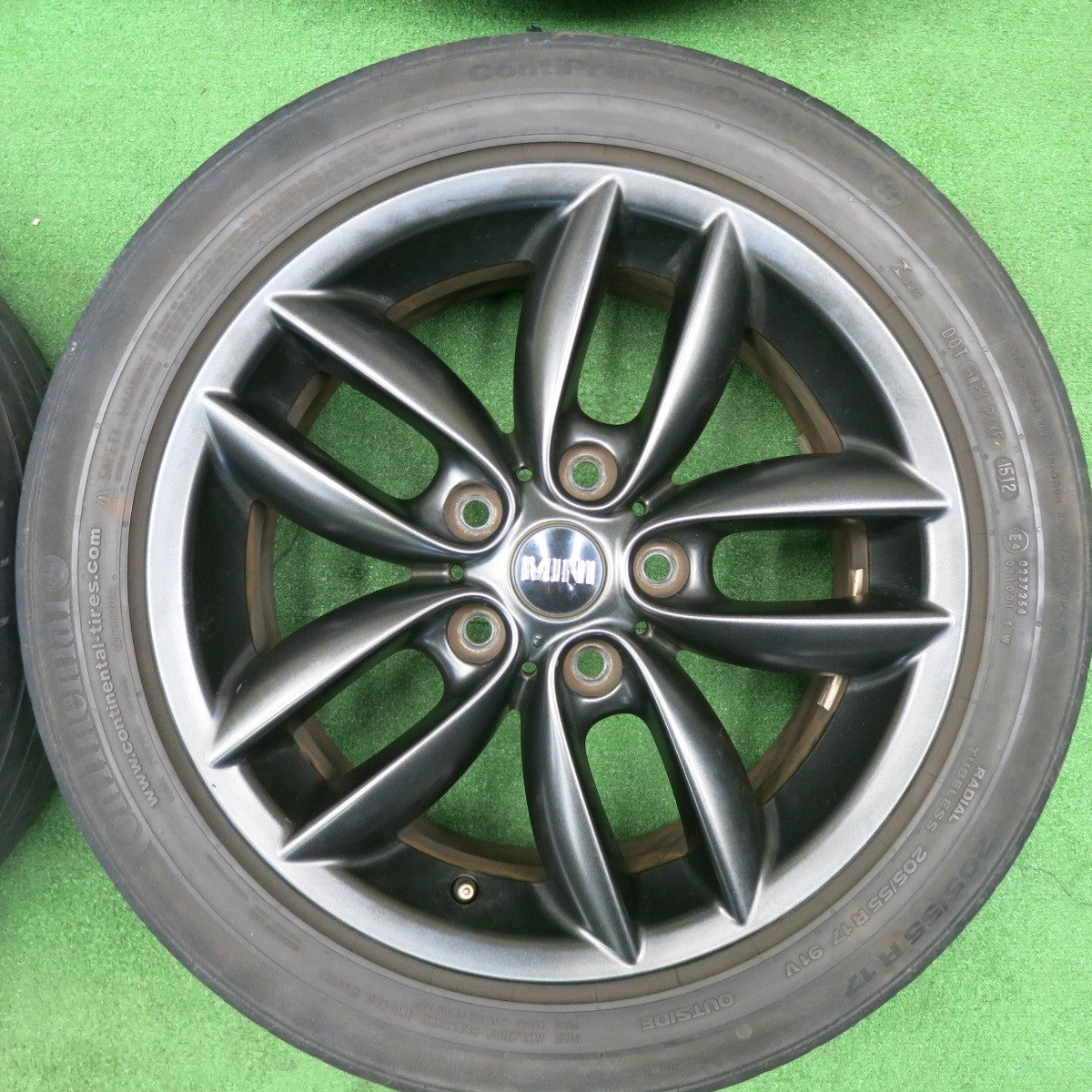 [送料無料] 4本価格★MINI R60 ミニ クロスオーバー 純正 205/55R17 コンチネンタル コンチプレミアムコンタクト2 17インチ PCD120/5H★4121609TNノ