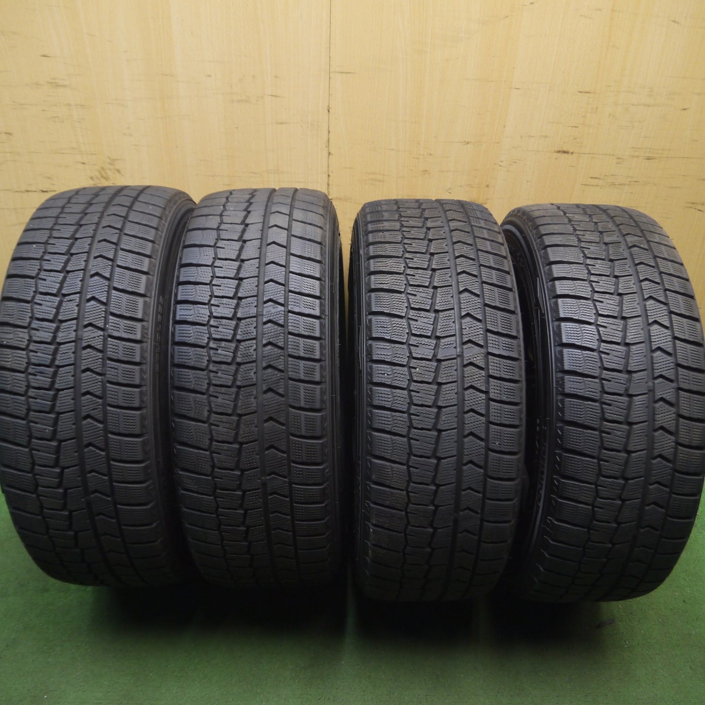 *送料無料* バリ溝！9.5分★トヨタ 220系 クラウン RS 純正 225/45R18 スタッドレス ダンロップ ウインターマックス WM02 PCD114.3/5H★4061009Hス