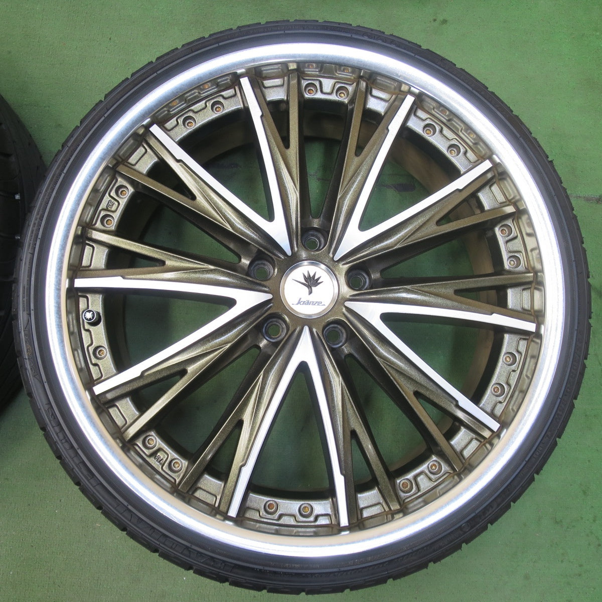 バリ溝！24年！9.5分以上★Kranze ELABORAR 225/30R20 ミネルバ ラジアル F105 クレンツェ エルアボラ 20インチ PCD114.3/5H★5101901IMノ