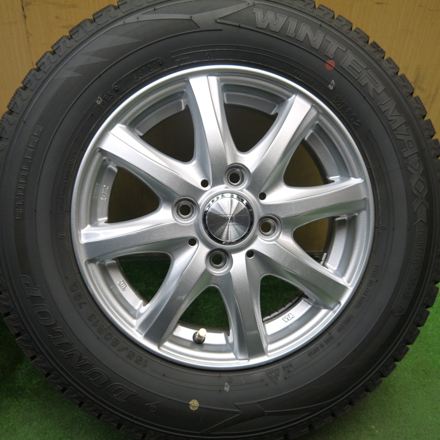 バリ溝！24年！キレイ！ほぼ10分★スタッドレス 155/80R13 ダンロップ ウインターマックス WM02 MACBES MB8 マクベス 13インチ PCD100/4H★5052709Hス