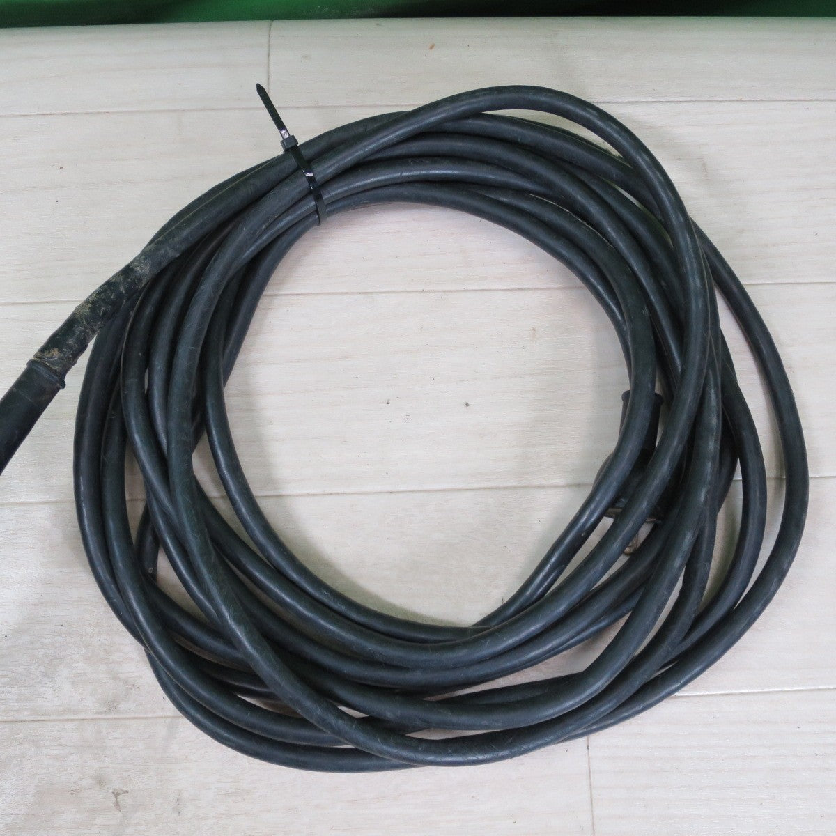 [送料無料] 付属品付き！替刃複数☆日立 46mm ブレーキ付 仕上 溝切 PG21B 電動 工具 コード式 ミゾキリ 溝切り カッター HITACHI☆