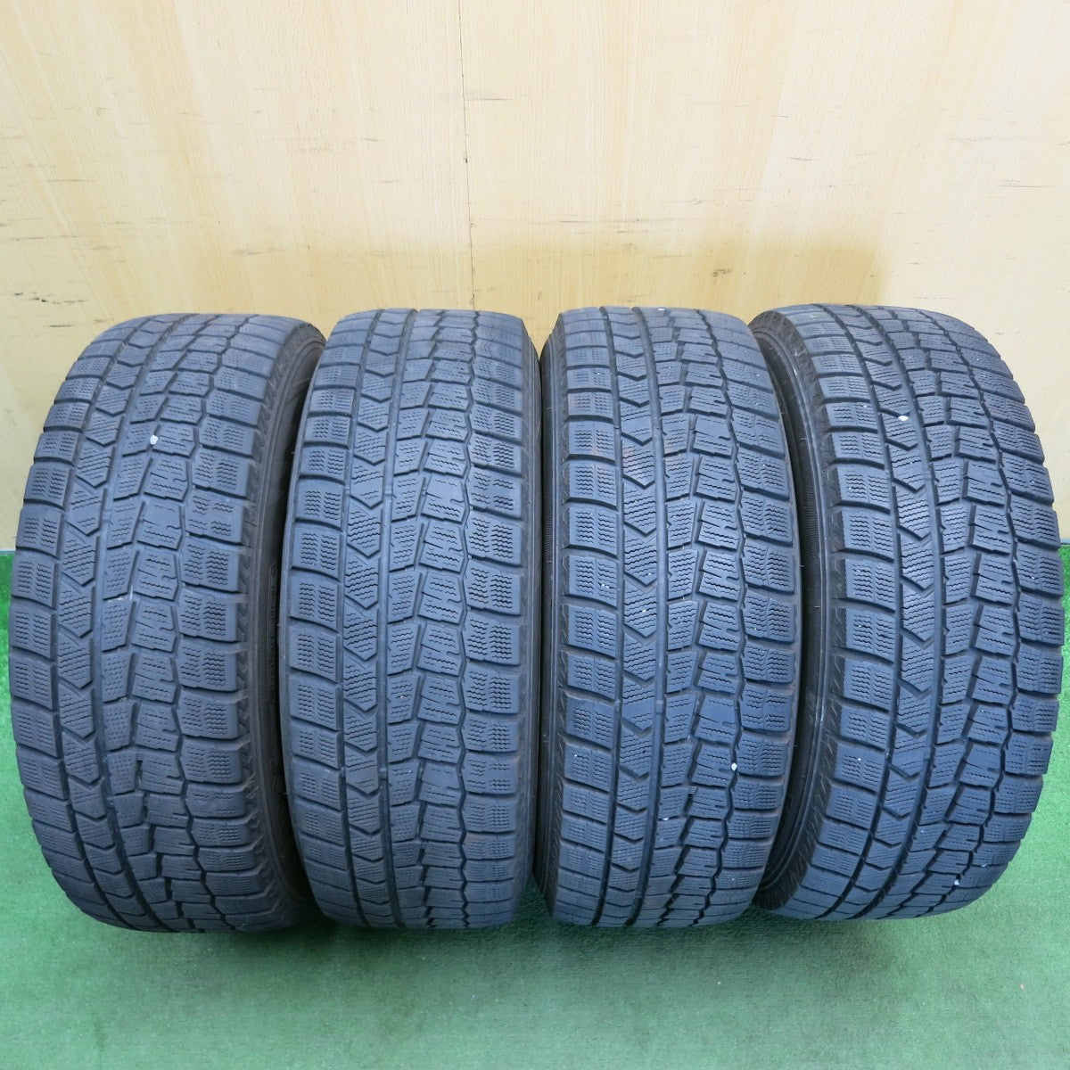 バリ溝！9分★ワーゲン 等 TRG 215/60R16 スタッドレス ダンロップ ウインターマックス WM02 16インチ PCD112/5H★6051406HAス