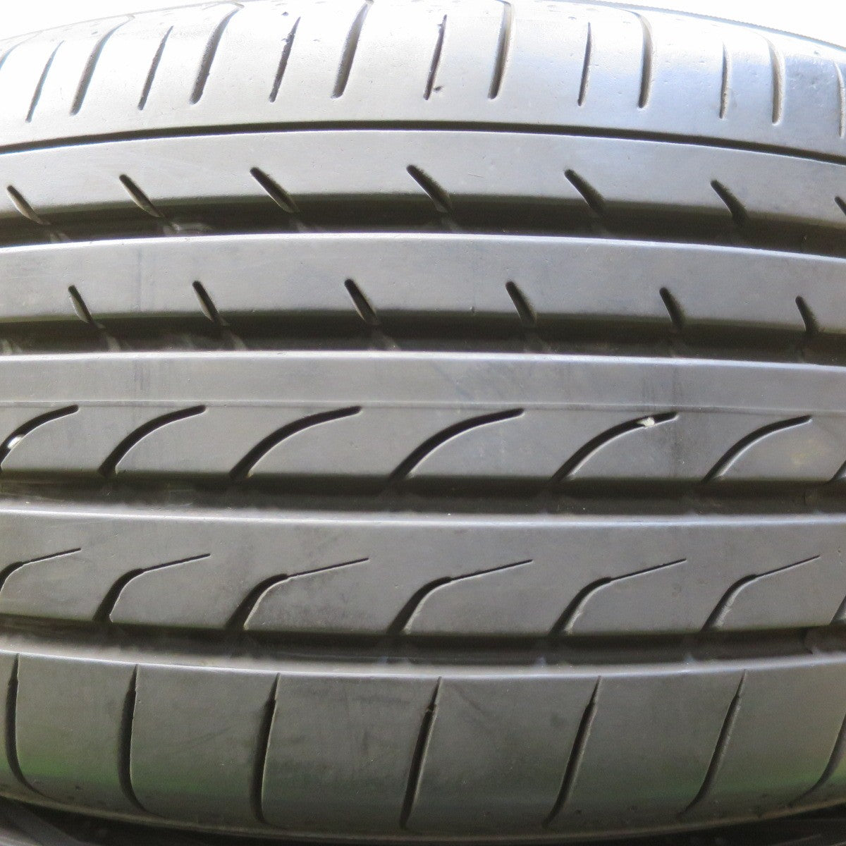 付属品付き！バリ溝！9.5分◎TAW T's FACTORY 225/50R18 ヨコハマ ブルーアース RV-02 ティスファクトリー 18インチ PCD139.7/6H◎6080709イノ