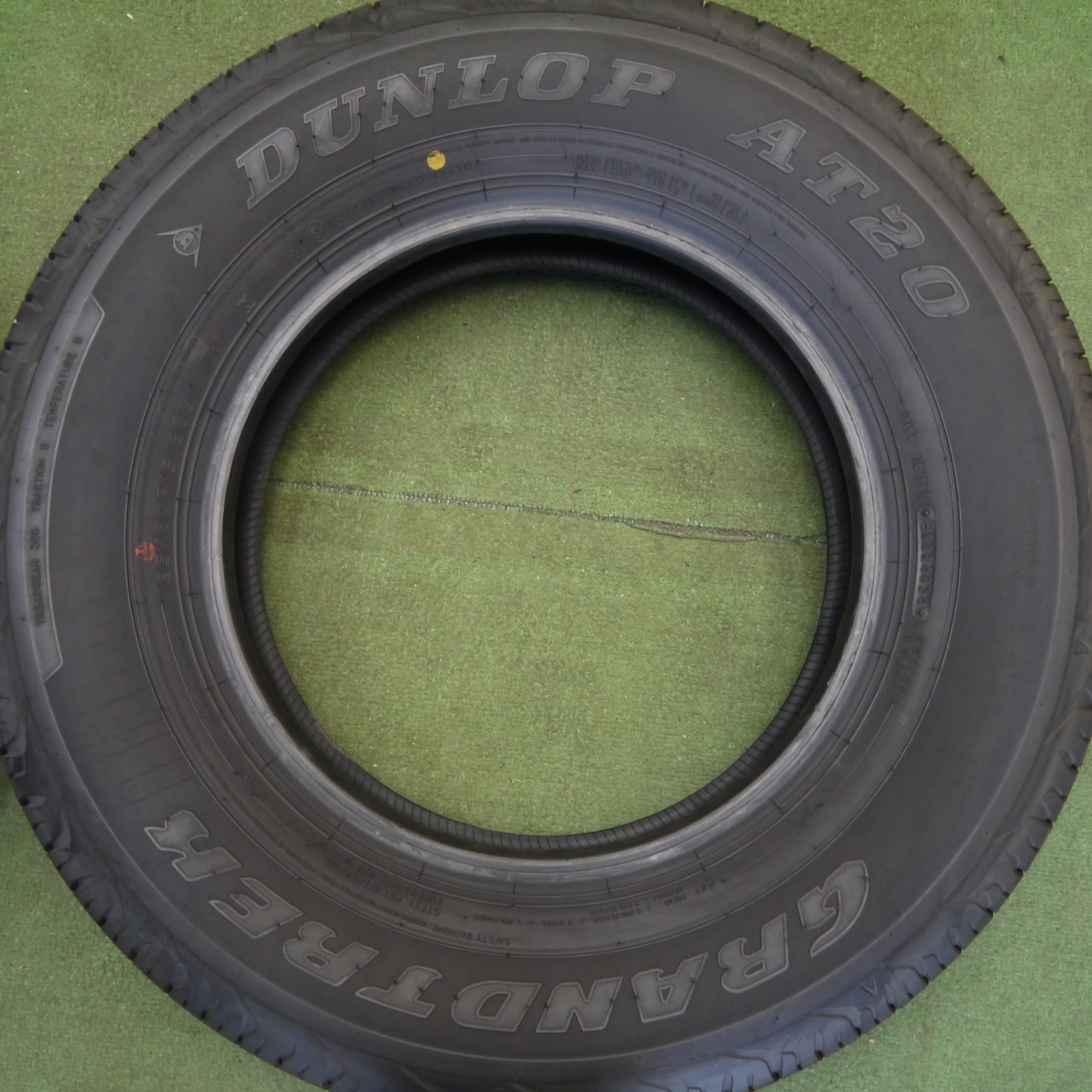新車外し！24年★195/80R15 ダンロップ AT20 グラントレック タイヤ 15インチ ジムニー シエラ 等★6052011Hノタ