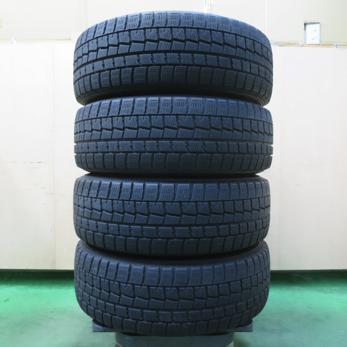 4本価格★スタッドレス 205/60R16 ダンロップ ウインターマックス WM01 SMACK ENKEI スマック エンケイ 16インチ PCD114.3/5H★5100905イス