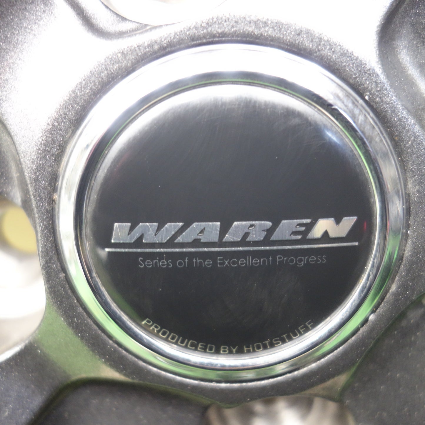 バリ溝！23年！キレイ！9.5分以上★スタッドレス 195/65R16 トーヨー オブザーブ ガリット GIZ WAREN ヴァーレン 16インチ PCD100/4H★5121102KTス