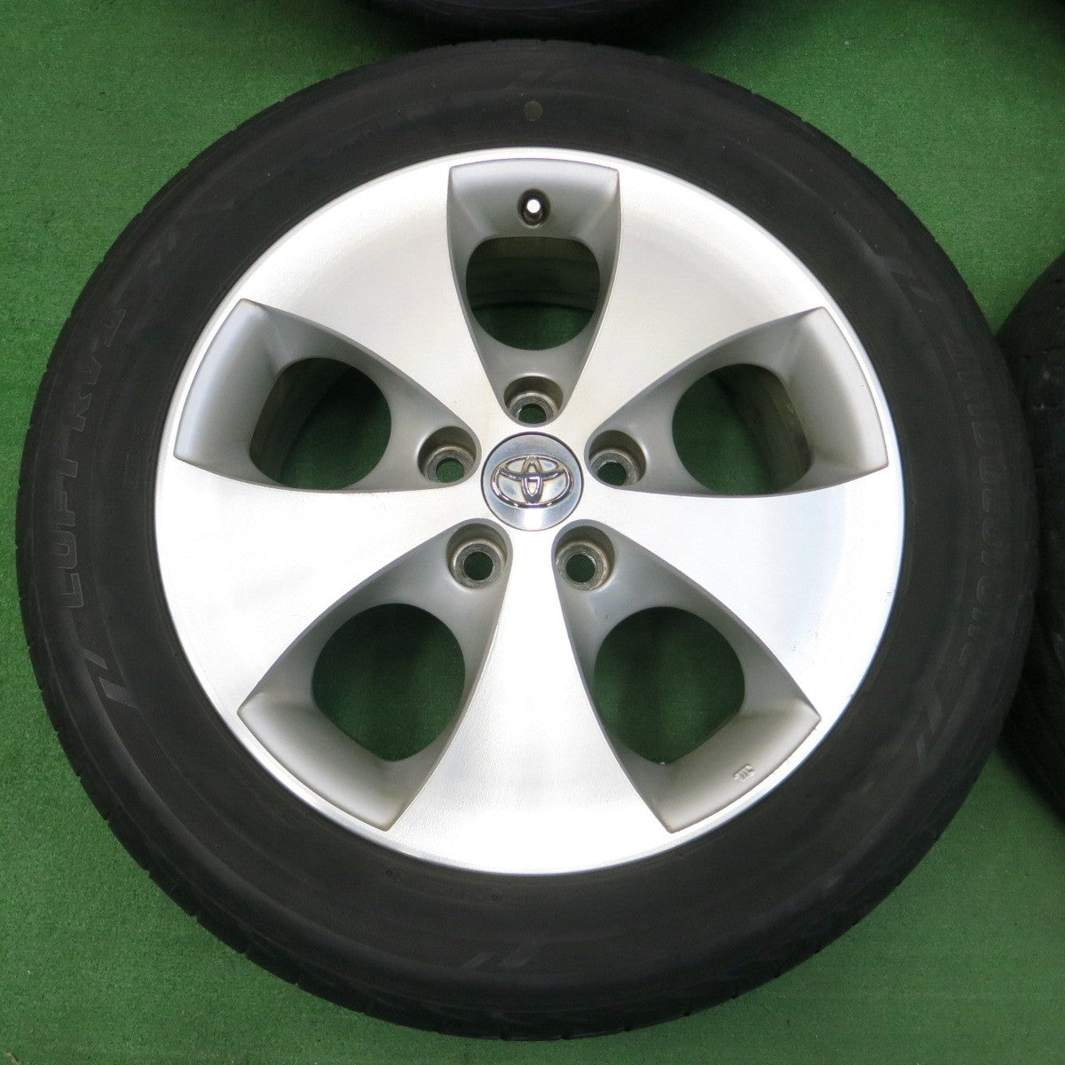 *送料無料* 4本価格★トヨタ 10系 アルファード 純正 225/55R17 ブリヂストン LUFT RV2 17インチ PCD114.3/5H★4033004イノ