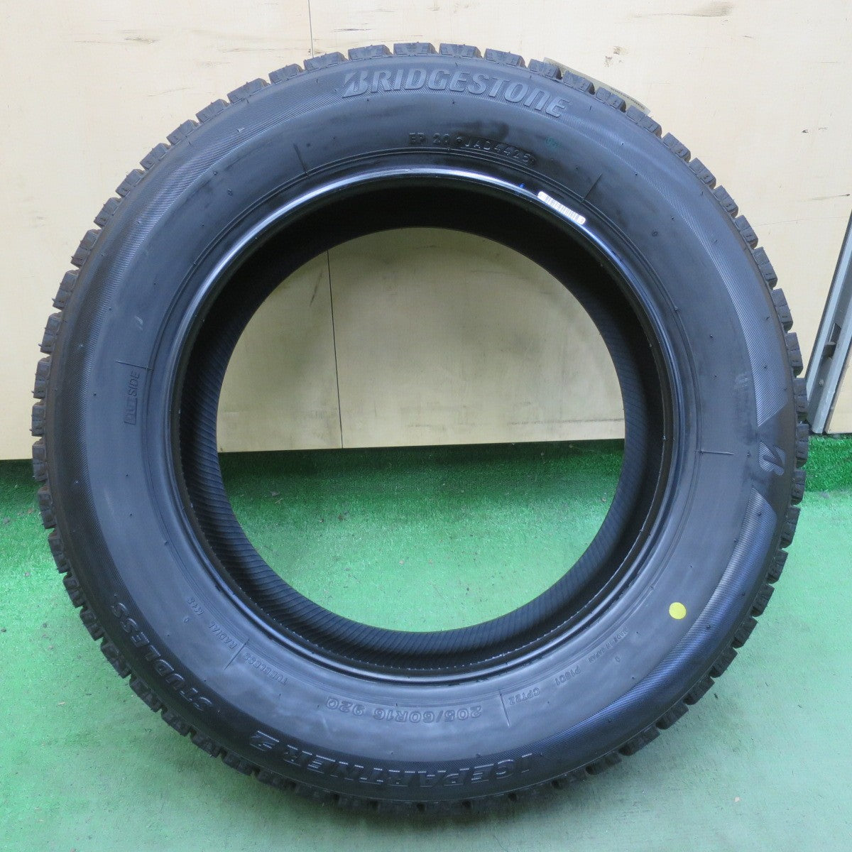 未使用！25年！1本★スタッドレス 205/60R16 ブリヂストン アイスパートナー2 タイヤ 16インチ ノア ヴォクシー セレナ ステップワゴン 等★6071303イスタ