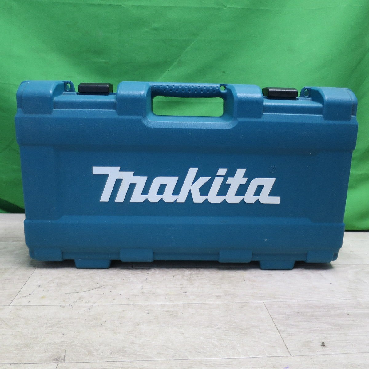 [送料無料] キレイ☆マキタ レシプロソー 100V JR3051T ケース付き セーバーソー セーバソー 電気 のこぎり ノコギリ 電動 工具☆