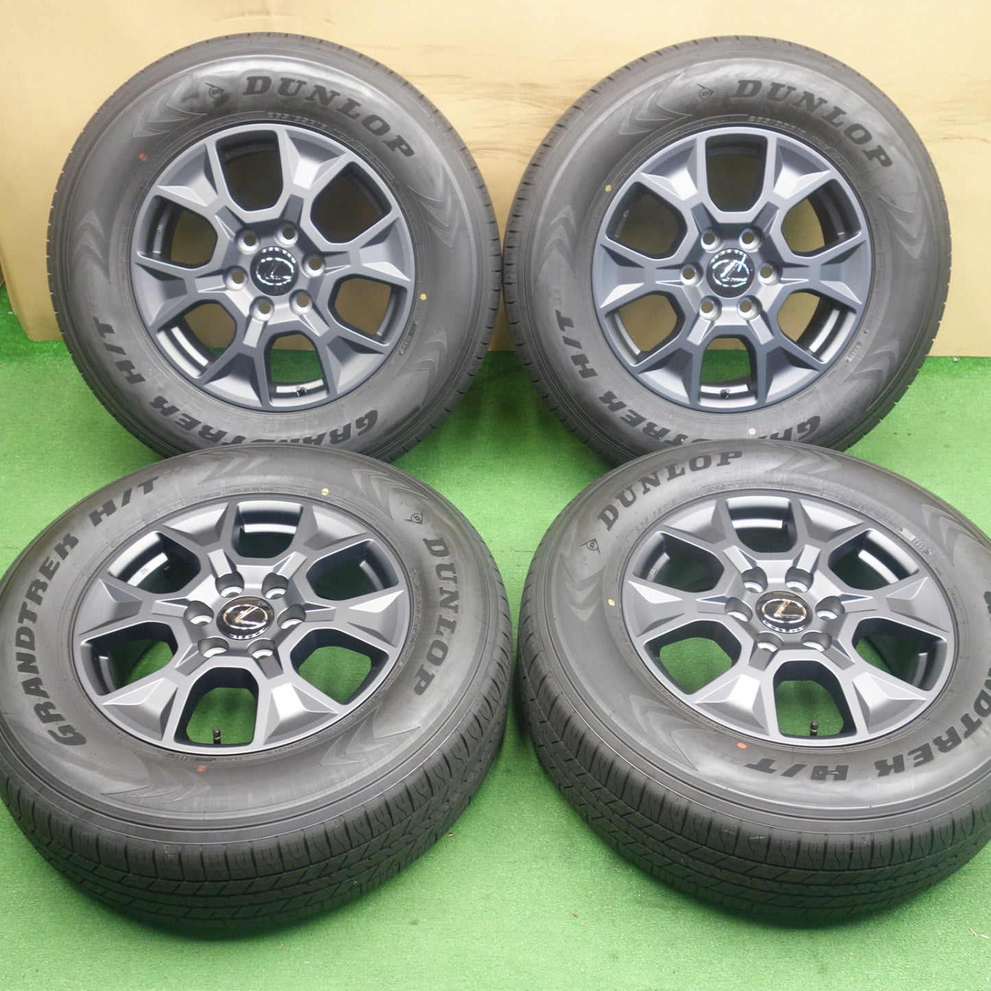 新車外し！26年★レクサス GX550 オーバー トレイル 純正 265/65R18 ダンロップ グラントレック H/T 31 18インチ PCD139.7/6H★6052102KTノ