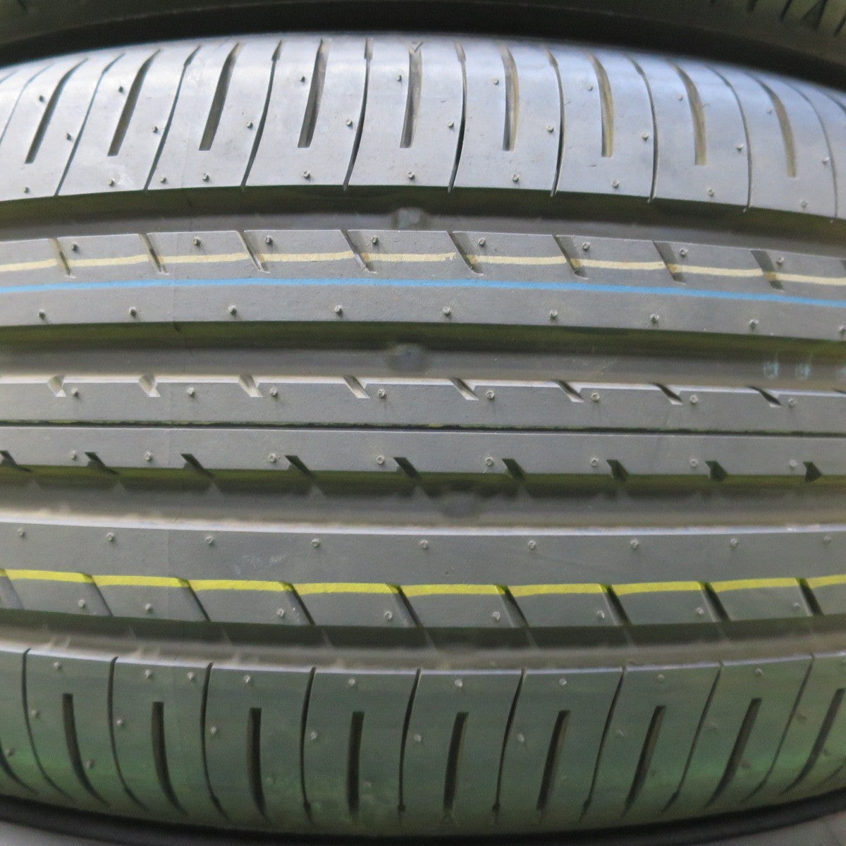 [送料無料] 新車外し！24年★215/55R18 トーヨー プロクセス R56 タイヤ 18インチ CX-30 MX-30 等★5032806イノタ