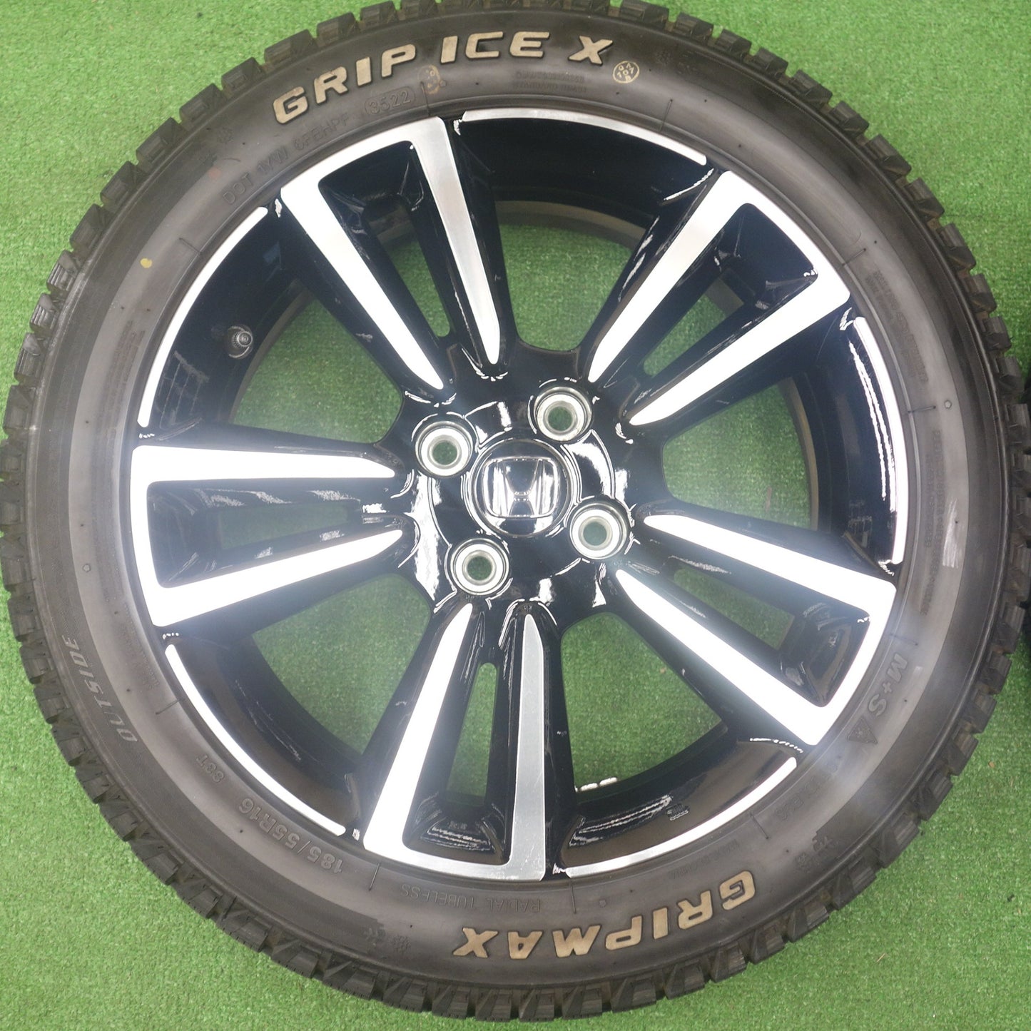 バリ溝！22年！キレイ！9.5分★ホンダ GR フィット RS 純正 185/55R16 スタッドレス グリップマックス GRIP ICE X 16インチ PCD100/4H★6030102KTス