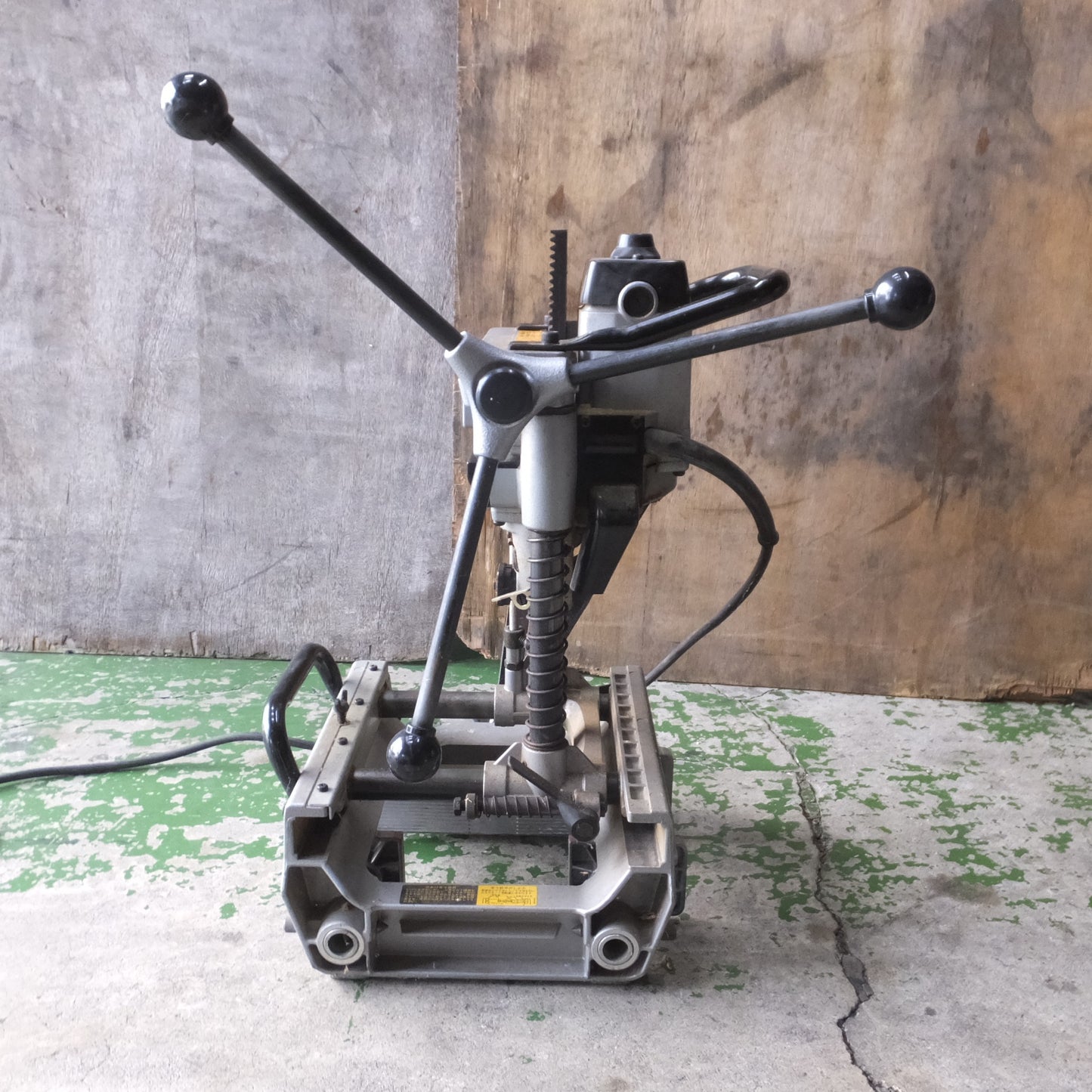 [送料無料] ◆makita マキタ 手動カクノミ 7304 木工用 角ノミ 穴あけ 電動工具 100V◆