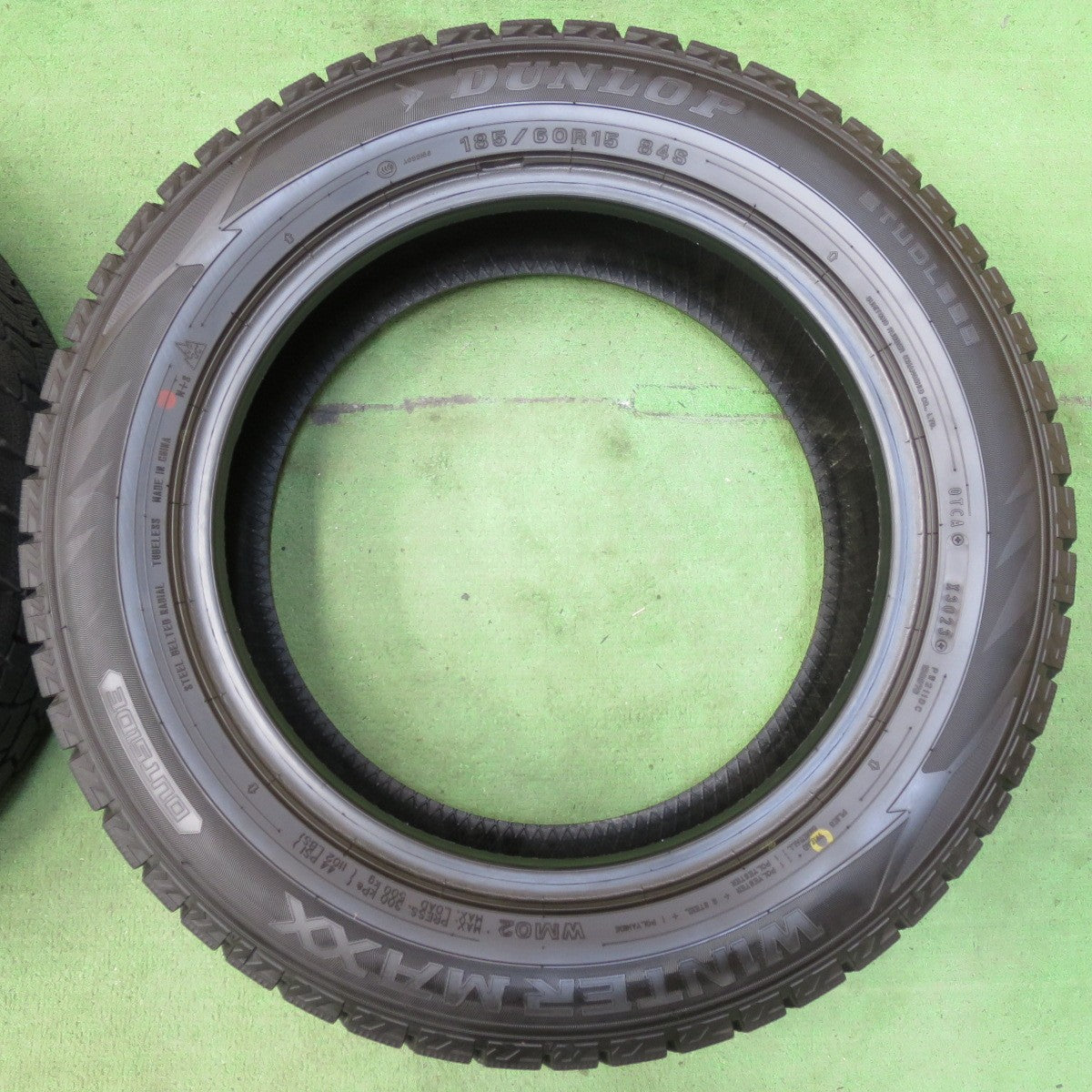 バリ溝！23年！ほぼ10分★スタッドレス 185/60R15 ダンロップ ウインターマックス WM02 タイヤ 15インチ アクア ヤリス ヴィッツ 等★5051004イスタ