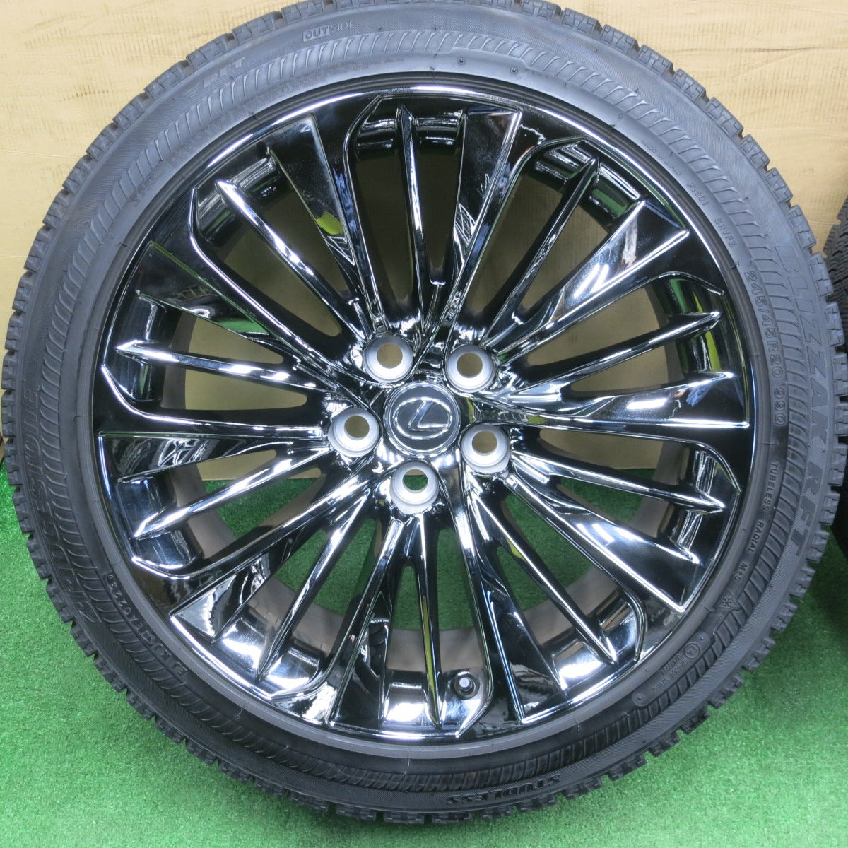 センサー付！バリ溝！23年！キレイ！9.5分★レクサス LS 純正 OP 245/45R20 スタッドレス ブリヂストン ブリザック RFT 20インチ PCD120/5H★6020801NKス