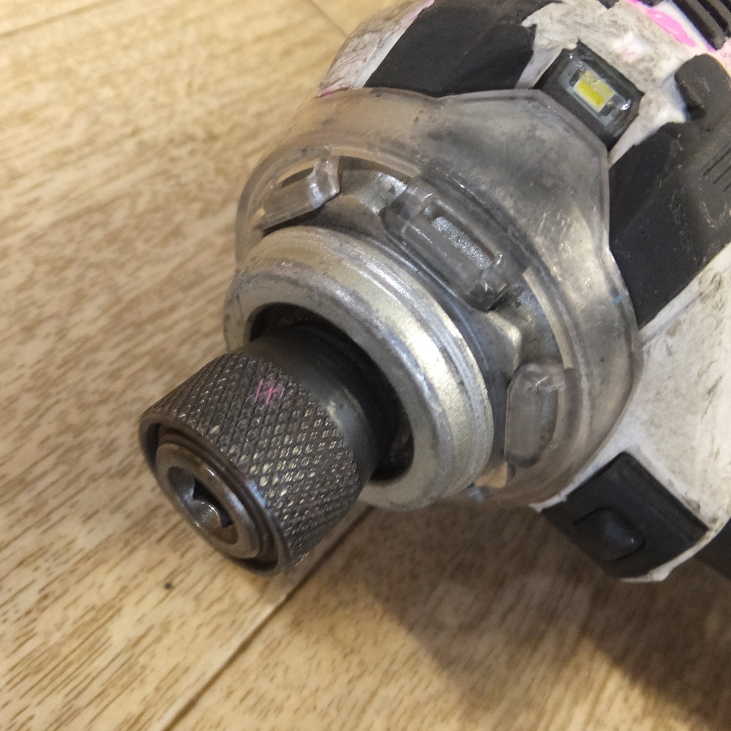 [送料無料] ★マキタ makita 充電式インパクトドライバ TD171D　バッテリ BL1860B　セット★