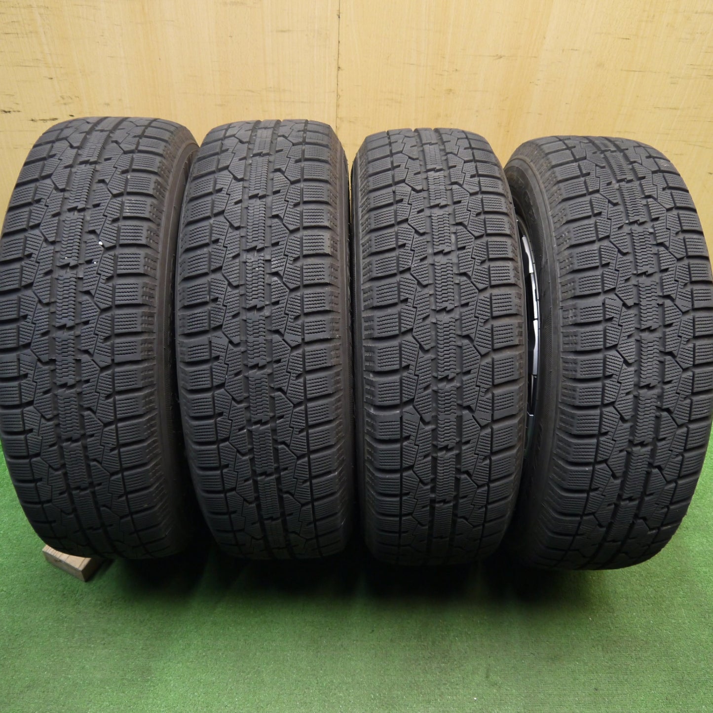 [送料無料] バリ溝！キレイ！9.5分★トヨタ 50系 プリウス 純正 195/65R15 スタッドレス トーヨー オブザーブ ガリット GIZ 15インチ PCD100/5H★5031803Hス