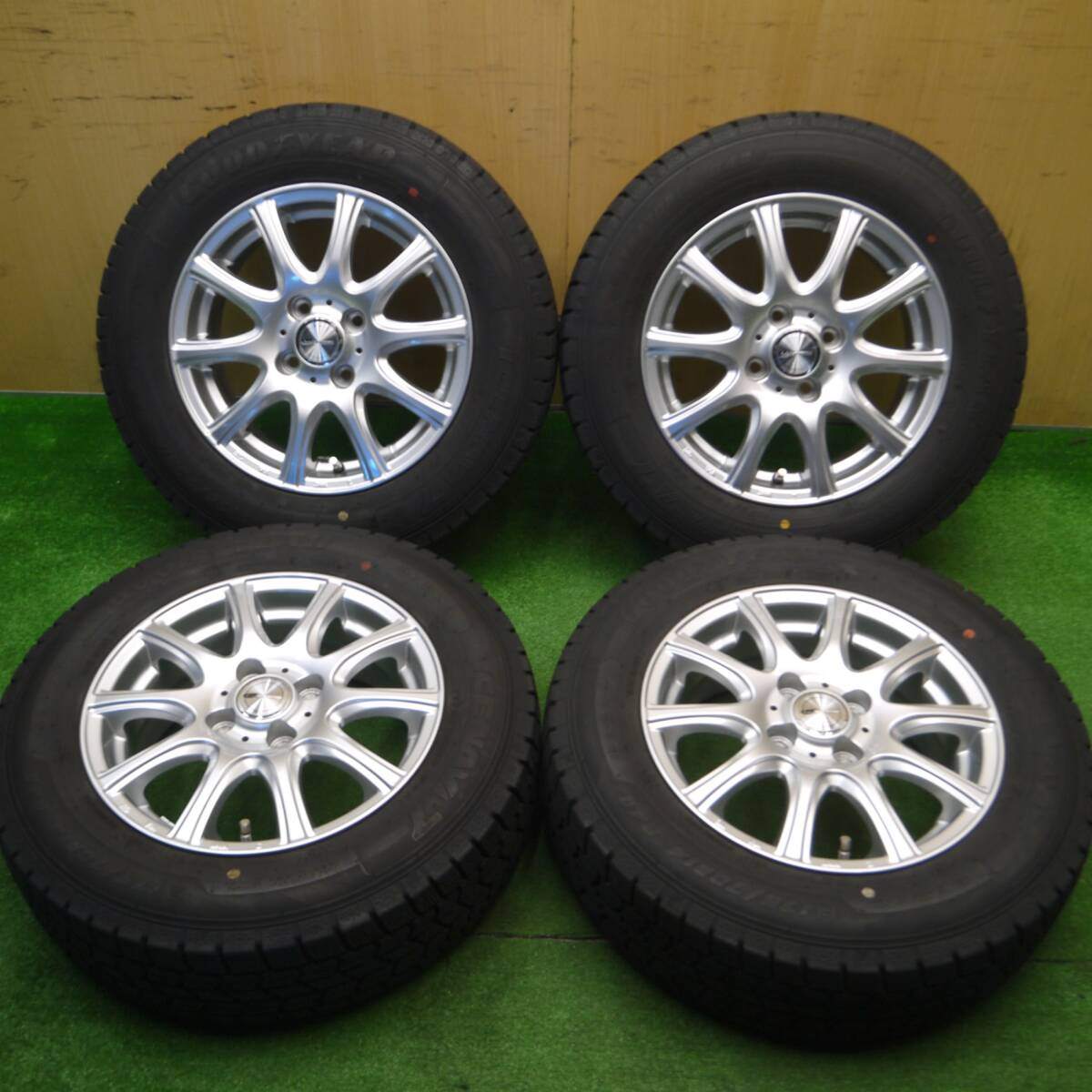 バリ溝！21年！キレイ！9分★スタッドレス 175/70R14 グッドイヤー アイスナビ7 LAUFBAHNⅡ 14インチ PCD100/4H★4111805Hス