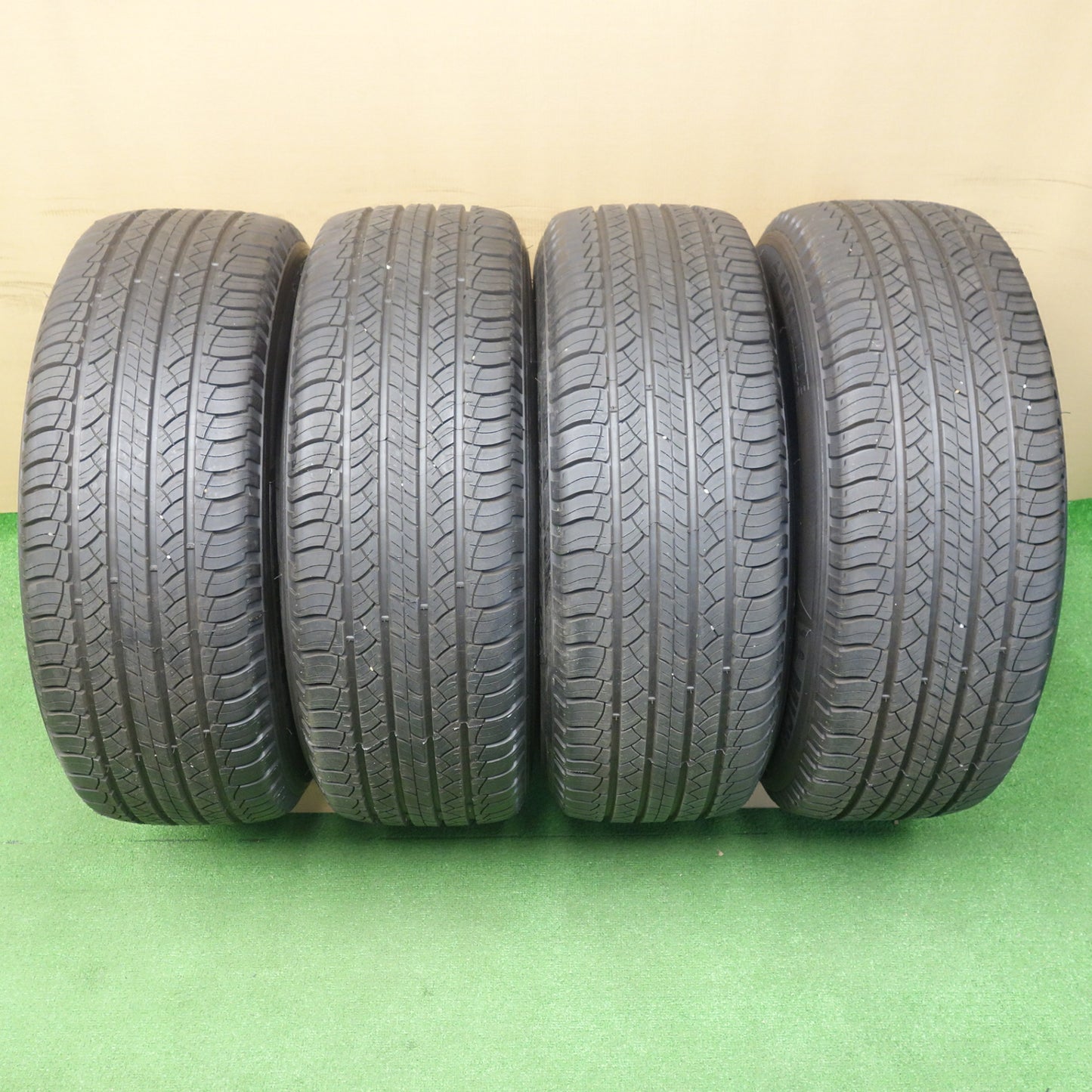 新車外し！23年★265/60R18 ミシュラン LATITUDE TOUR HP ラティチュード ツアー 18インチ タイヤ ランクル プラド ハイラックス 等★6032902KTノタ