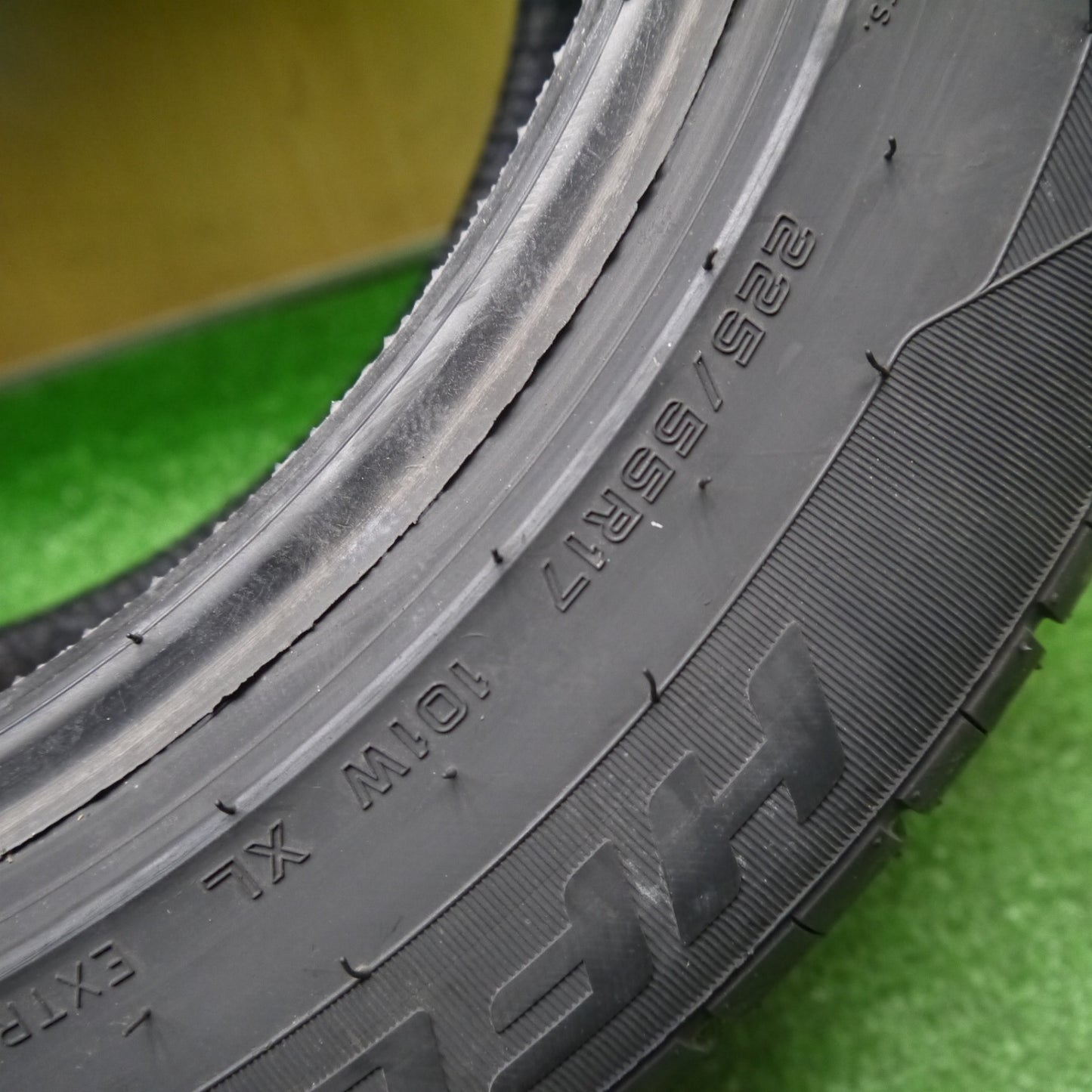 ほぼ未使用！2本★225/55R17 ハイフライ HF805 タイヤ 17インチ アルファード ヴェゼル アテンザ 等★5110410Hノタ