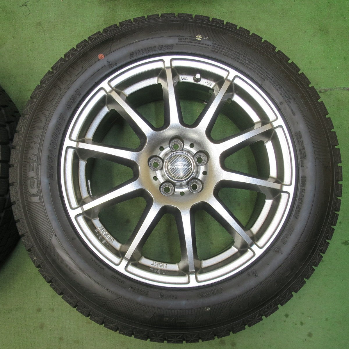 バリ溝！9.5分以上★フォレスター 等 225/60R17 スタッドレス グッドイヤー アイスナビ SUV SCHNEIDER シュナイダー 17インチ PCD100/5H★6021404イス