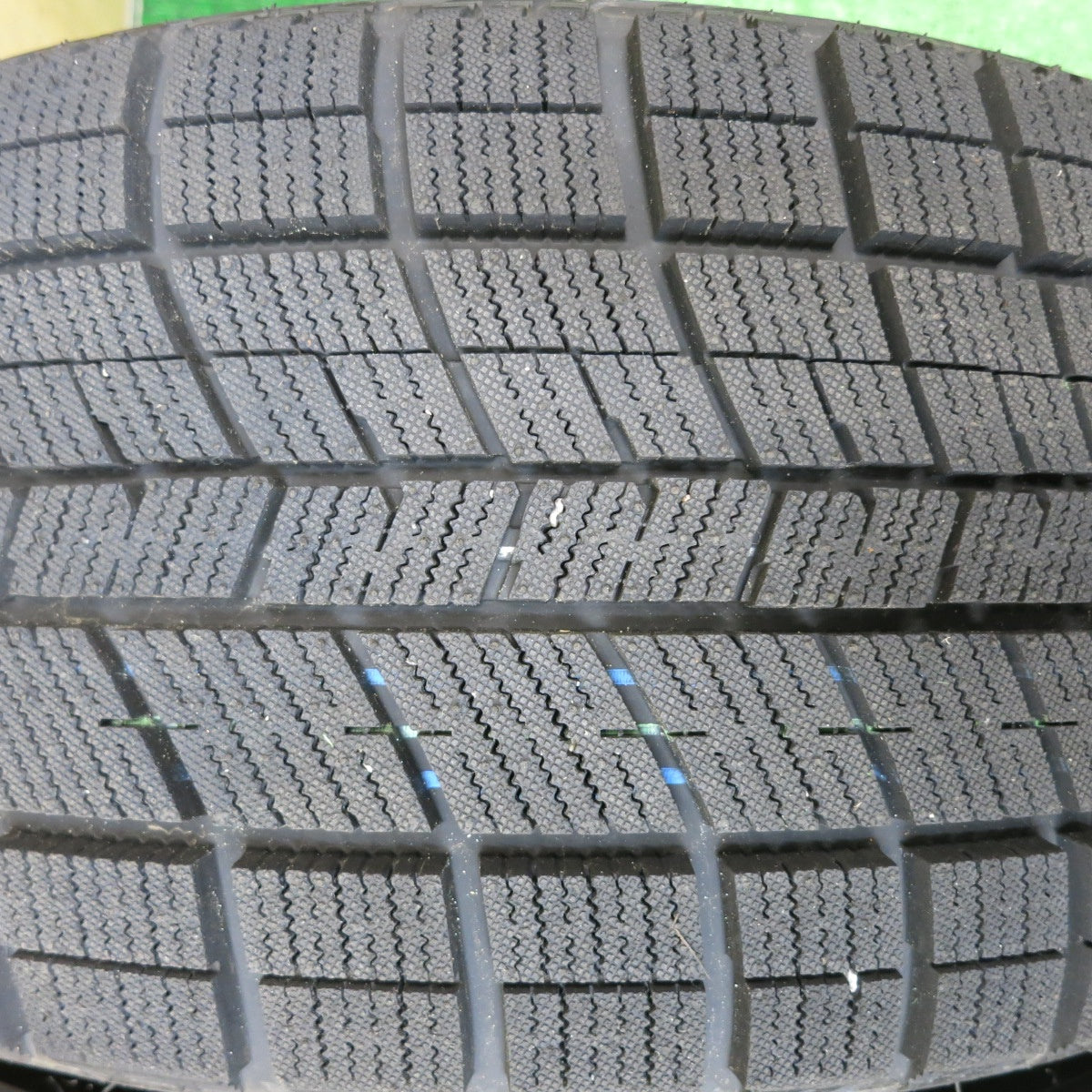 ほぼ未使用！23年★BRZ 86 等 ENKEI TUNING FC01 225/40R18 スタッドレス ナンカン アイス アクティバ AW-1 エンケイ 18インチ PCD100/5H★5110601HAス
