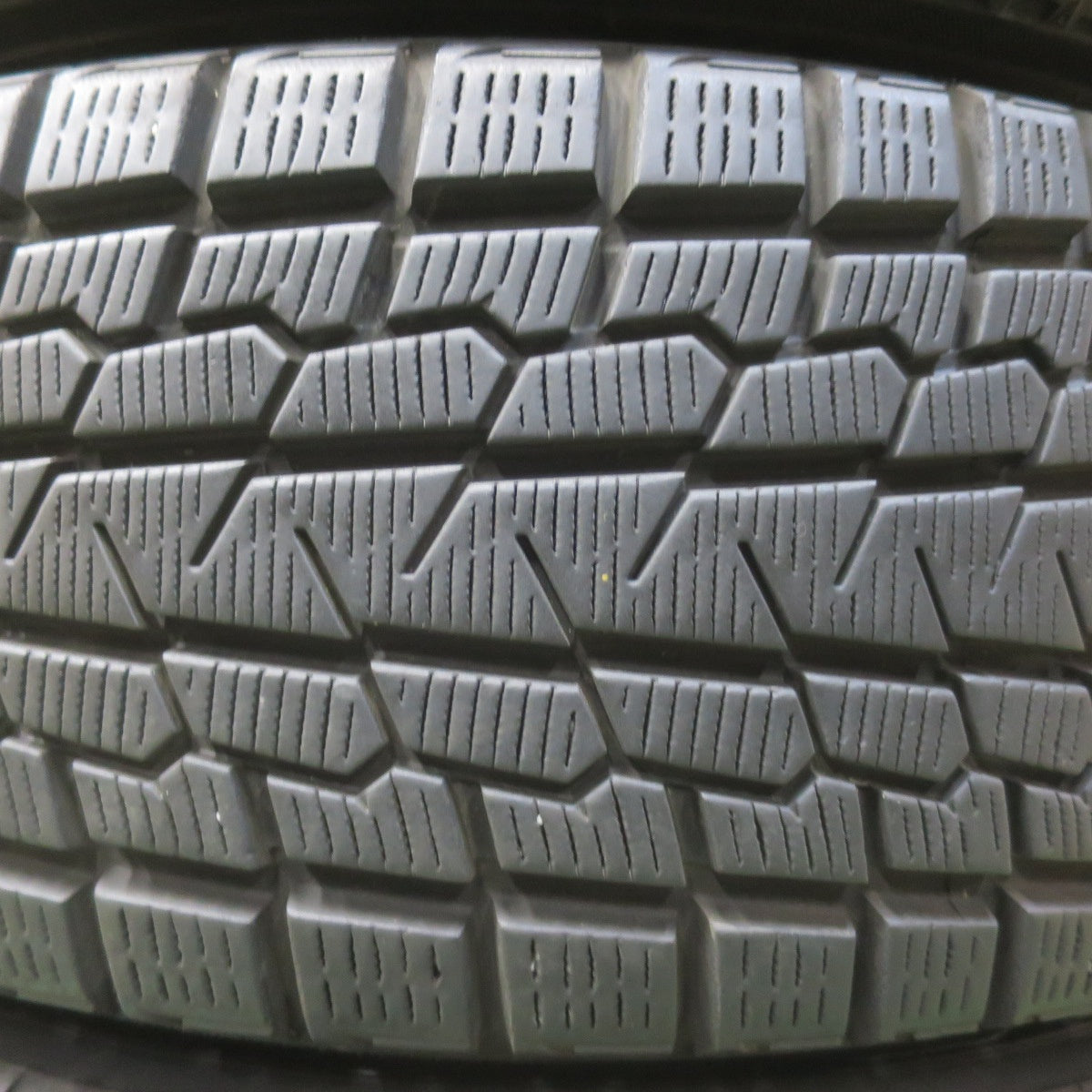 バリ溝！キレイ！9.5分★スタッドレス 225/60R18 ヨコハマ アイスガード G075 SMACK ENKEI スマック エンケイ 18インチ PCD114.3/5H★6011004イス