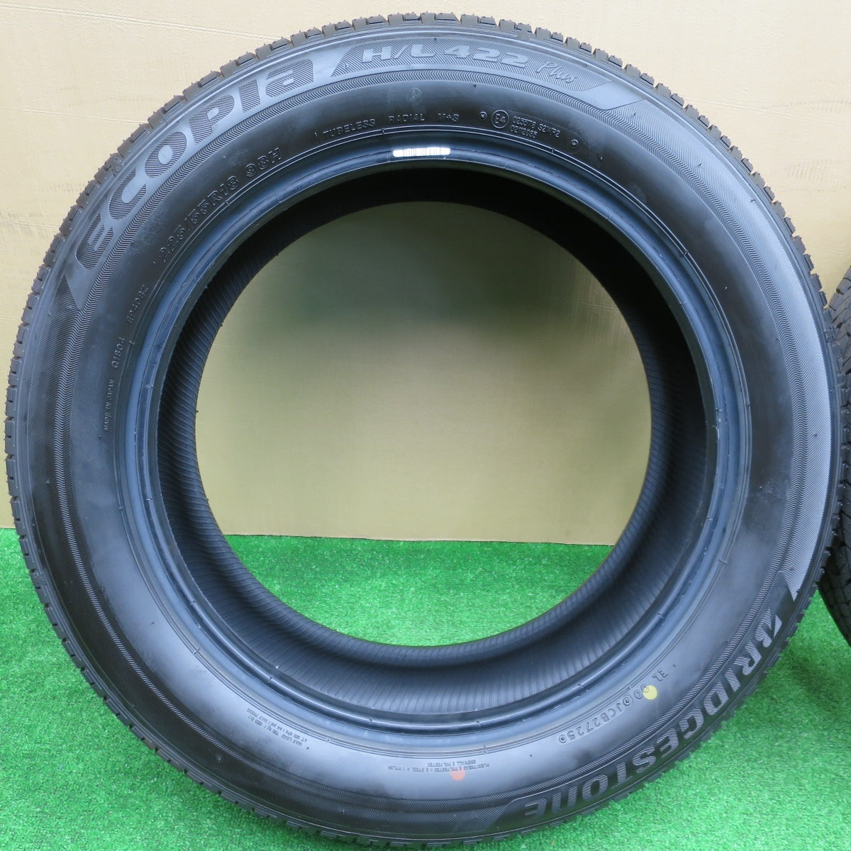 新車外し！25年★225/55R18 ブリヂストン エコピア H/L 422 プラス タイヤ 18インチ アウトランダー レクサス LBX エルグランド 等★5112803NKノタ