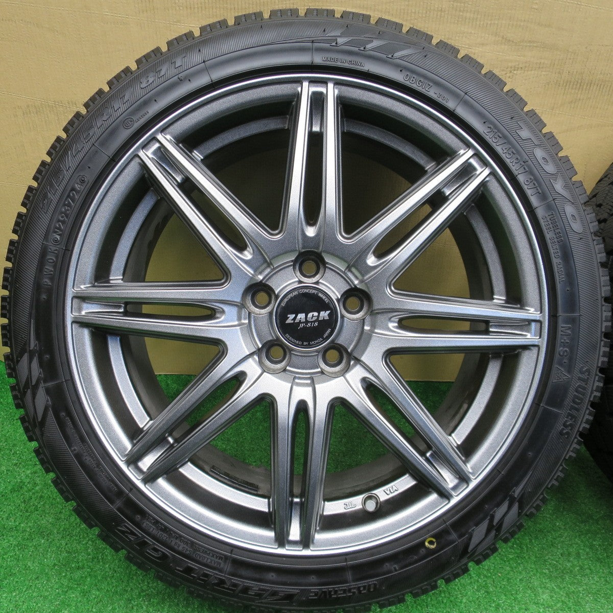 ほぼ未使用！24年！キレイ★86 BRZ 等 215/45R17 スタッドレス トーヨー オブザーブ ガリット GIZ ZACK JP-818 MONZA ザック 17インチ PCD100/5H★5121306NKス