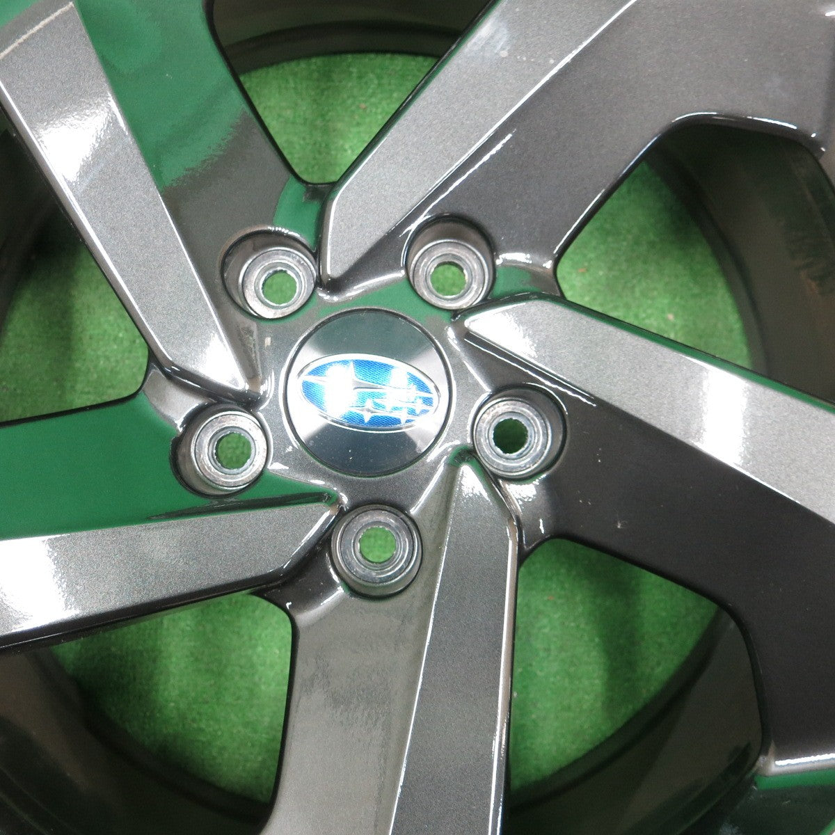 *送料無料* 新車外し★スバル SK フォレスター 純正 ENKEI エンケイ ホイール 18インチ 18×7J PCD114.3/5H★4042709ナホ