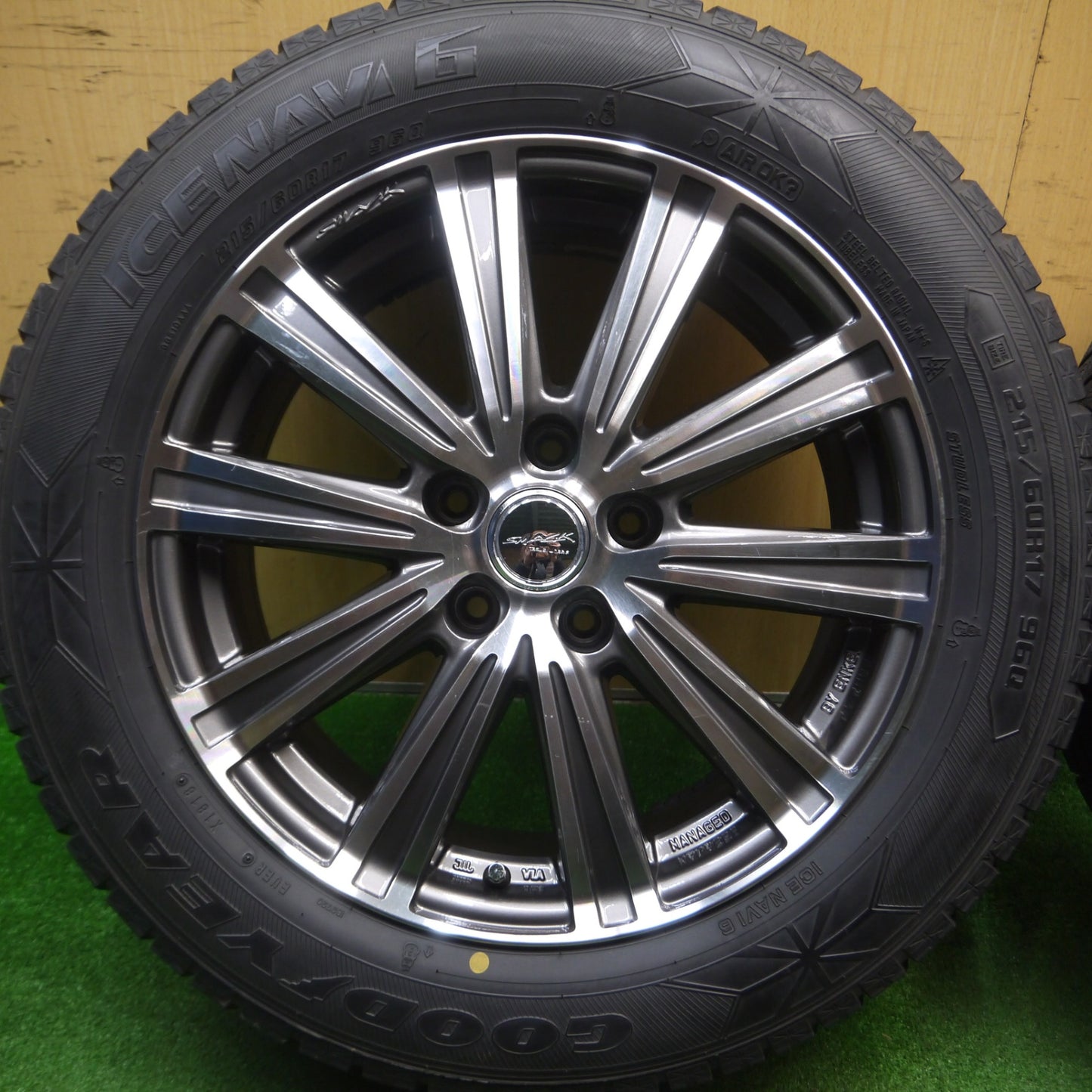 [送料無料] バリ溝！9分★スタッドレス 215/60R17 グッドイヤー アイスナビ6 SMACK ENKEI 17インチ スマック エンケイ PCD114.3/5H★5012711Hス