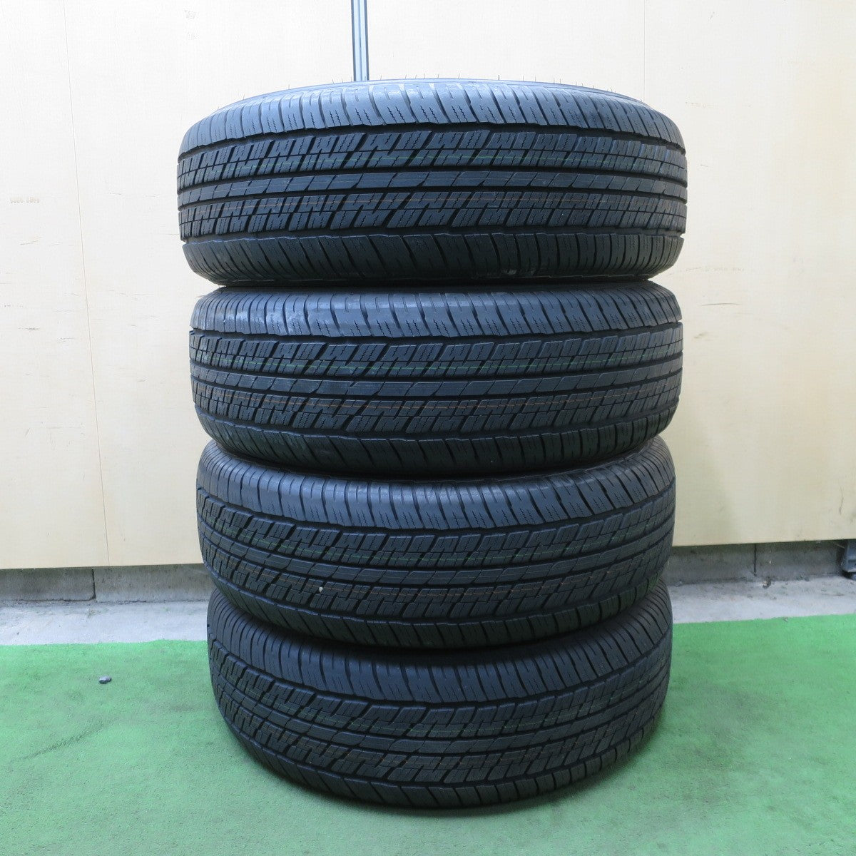 新車外し★265/65R18 ダンロップ AT23 グラントレック タイヤ 18インチ ランクル 250 300 等★6042102NGノタ