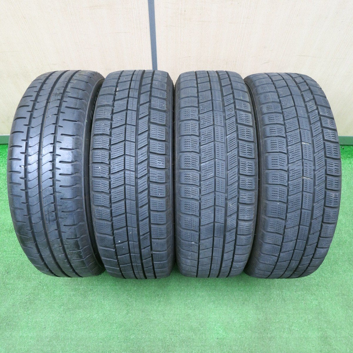 バリ溝！24年！キレイ！ほぼ10分★185/60R15 ブリヂストン NEWNO スタッドレス オートバックス ノーストレック N5 Exceeder エクシーダー 15インチ PCD100/4H★4121602NJス