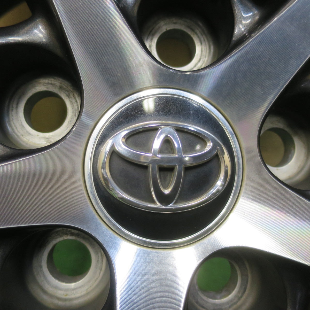 キレイ★トヨタ 130系 マークX 250S 純正 215/60R16 ヨコハマ dBデシベル E70 E70A 16インチ PCD114.3/5H★6040410イノ