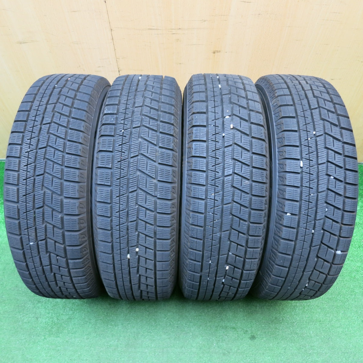 バリ溝！24年！キレイ！9.5分以上★スタッドレス 185/65R15 ヨコハマ アイスガード iG60 Exceeder エクシーダー 15インチ PCD100/4H★5113012HAス