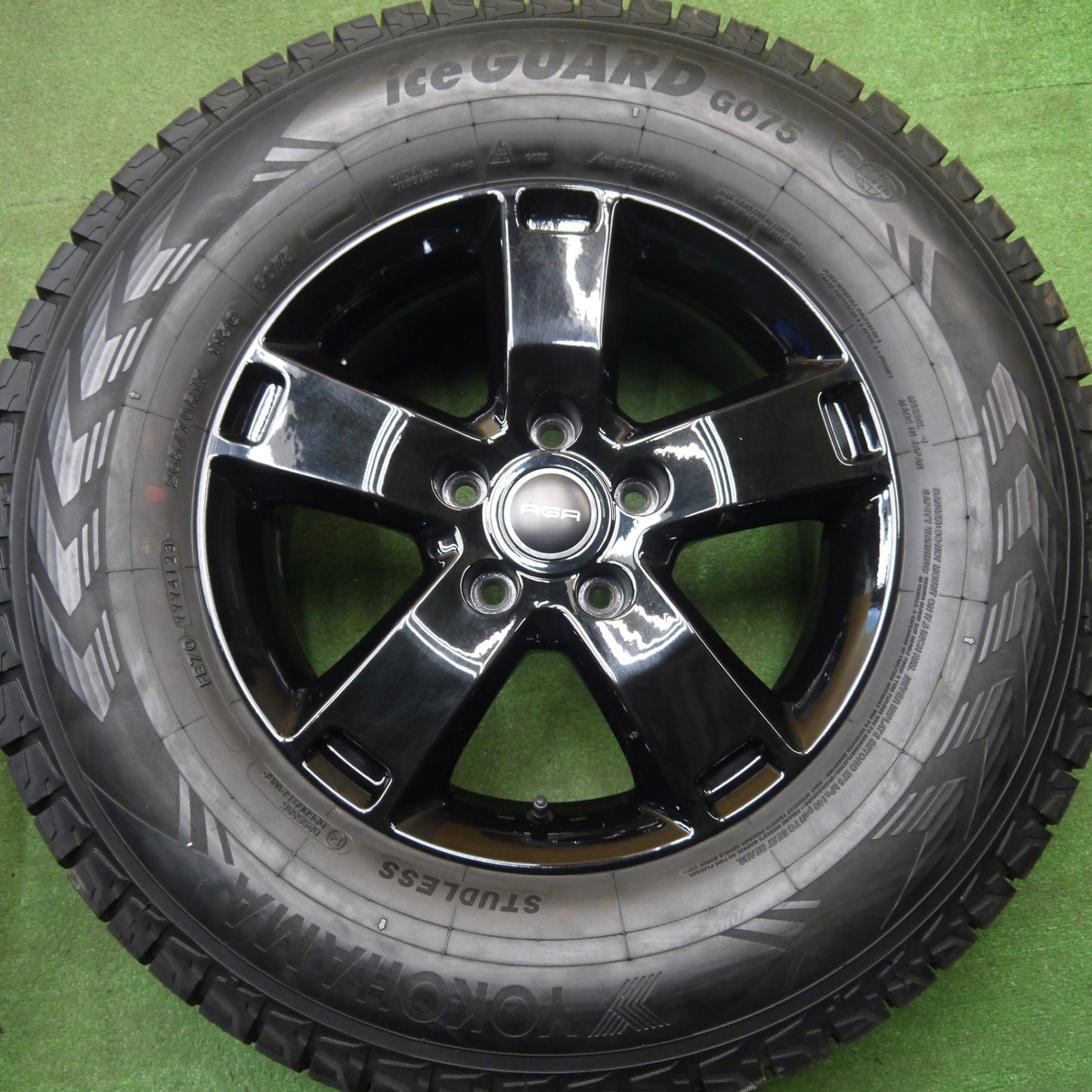 バリ溝！23年！キレイ！9.5分★ジープ ラングラー 等 AGA EsseⅡ 265/70R17 スタッドレス ヨコハマ アイスガード G075 エッセ2 17インチ PCD127/5H★6012810Hス