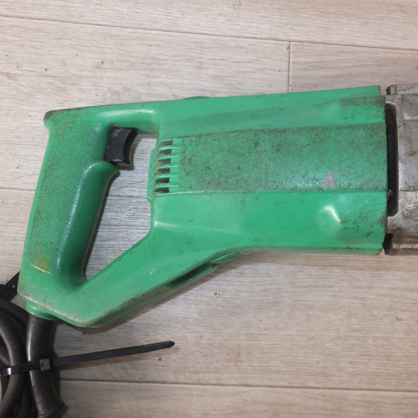 [送料無料] ★日立 HITACHI 13mm 電子ドリル D13VA2　100V 50/60Hz 700W 7.2A 300-1200rpm★